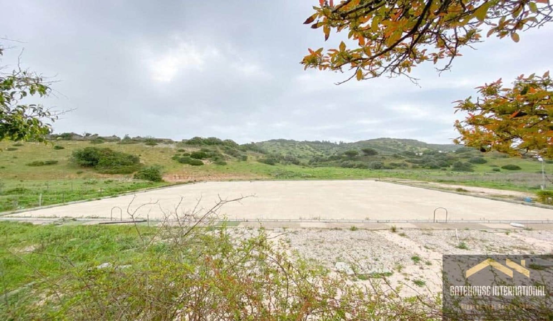 Land in Praia da Luz, Faro District 10929483