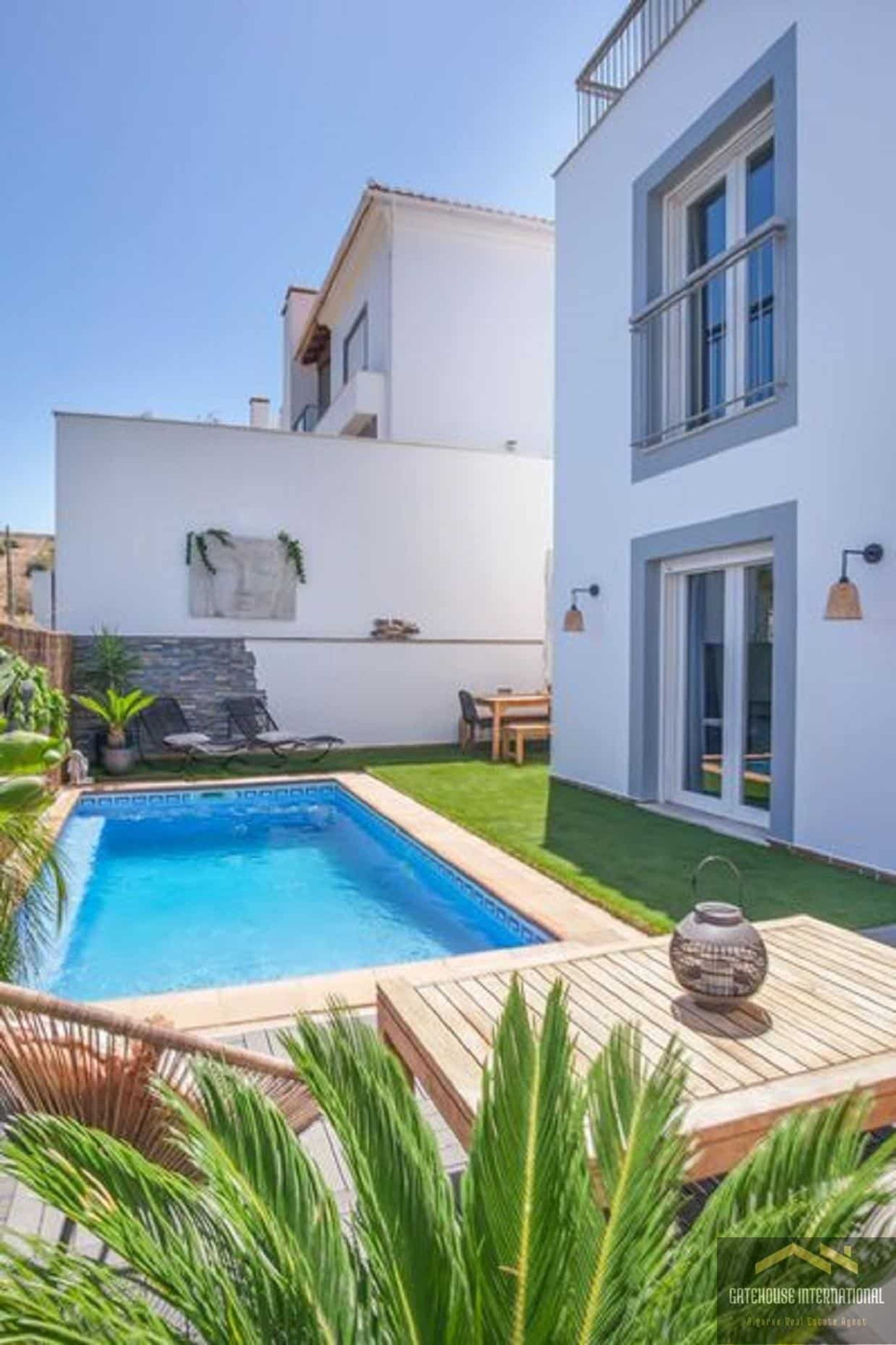 Hus i Burgau, Faro District 10929544