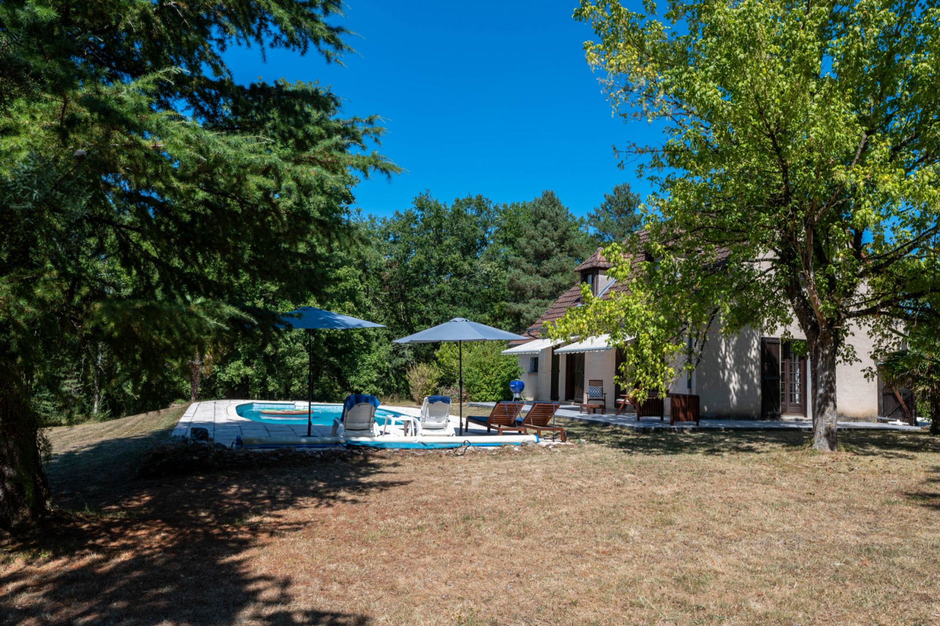 Інший в Gourdon, Occitanie 10929813