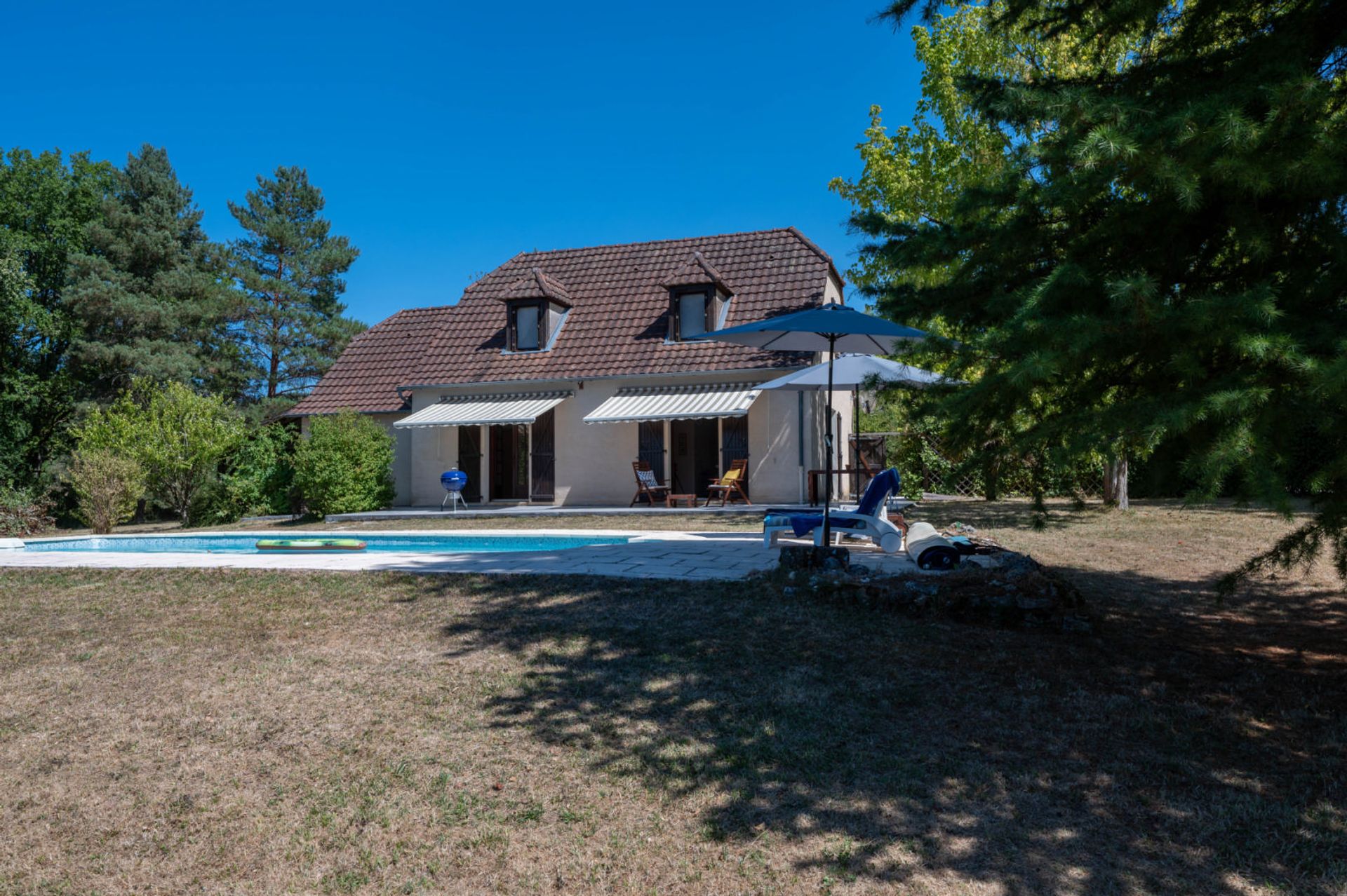 其他 在 Gourdon, Occitanie 10929813