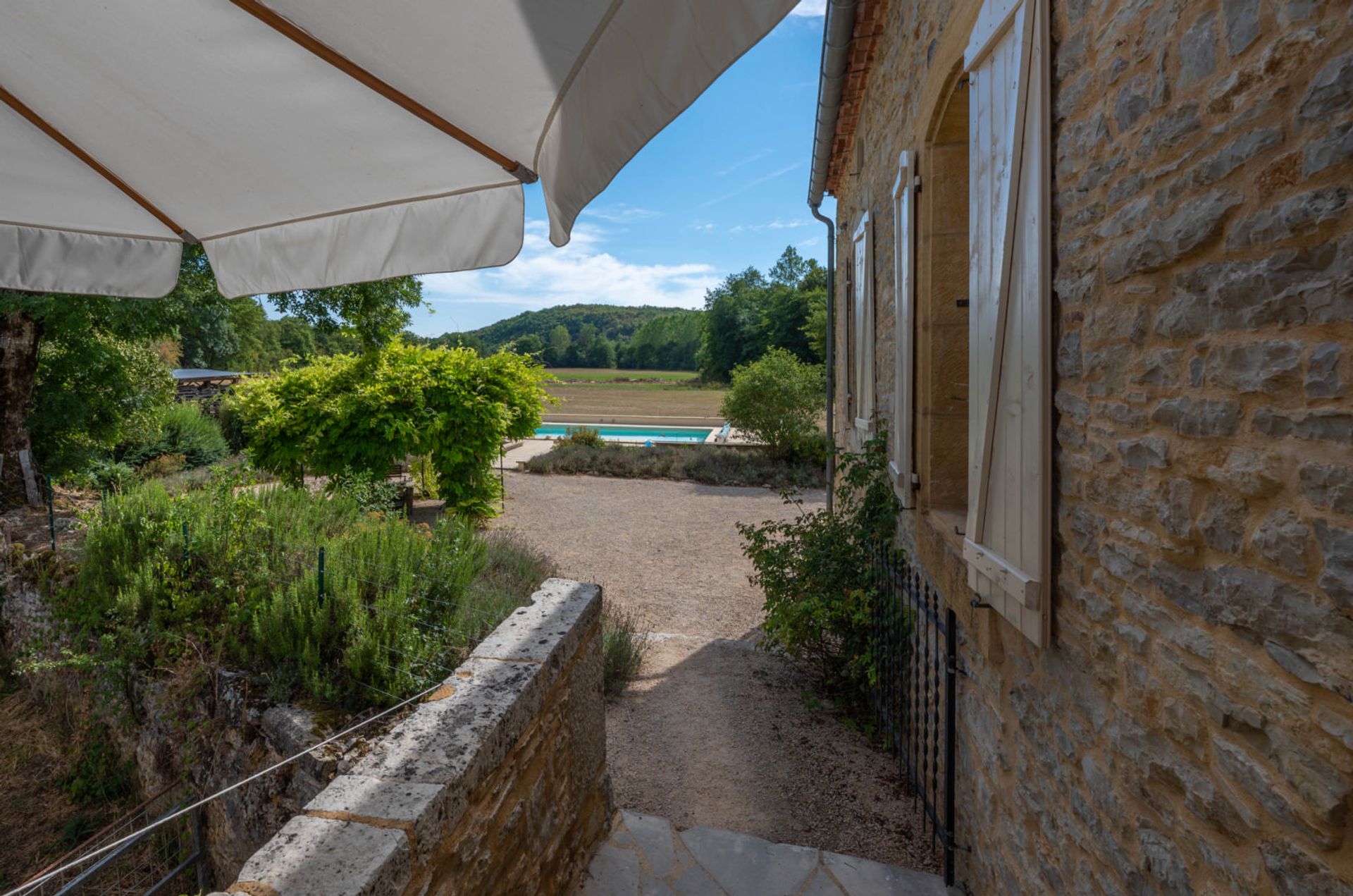 Otro en Gourdon, Occitanie 10929837