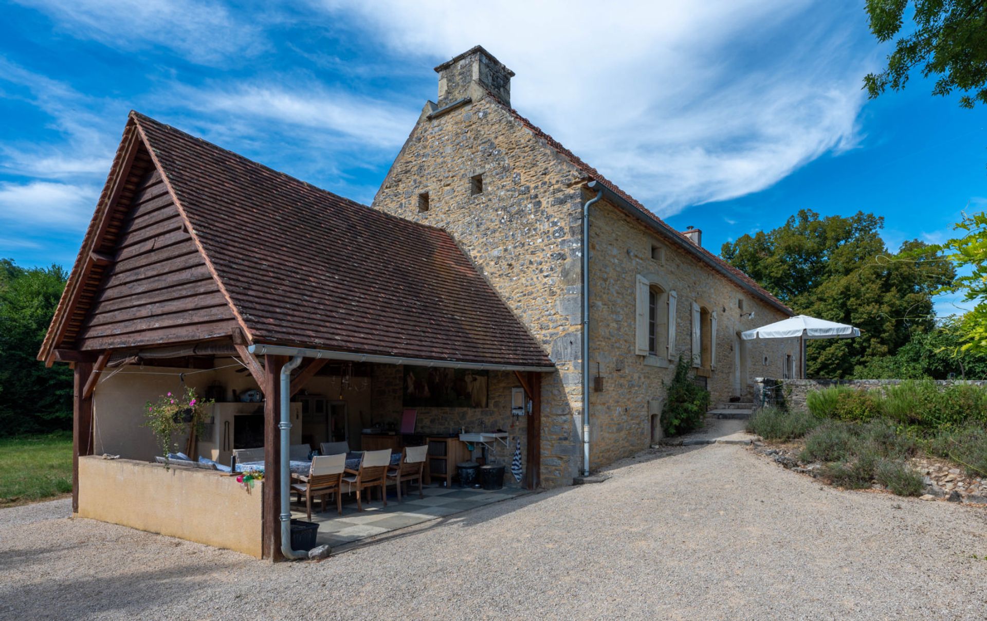 آخر في Gourdon, Occitanie 10929837