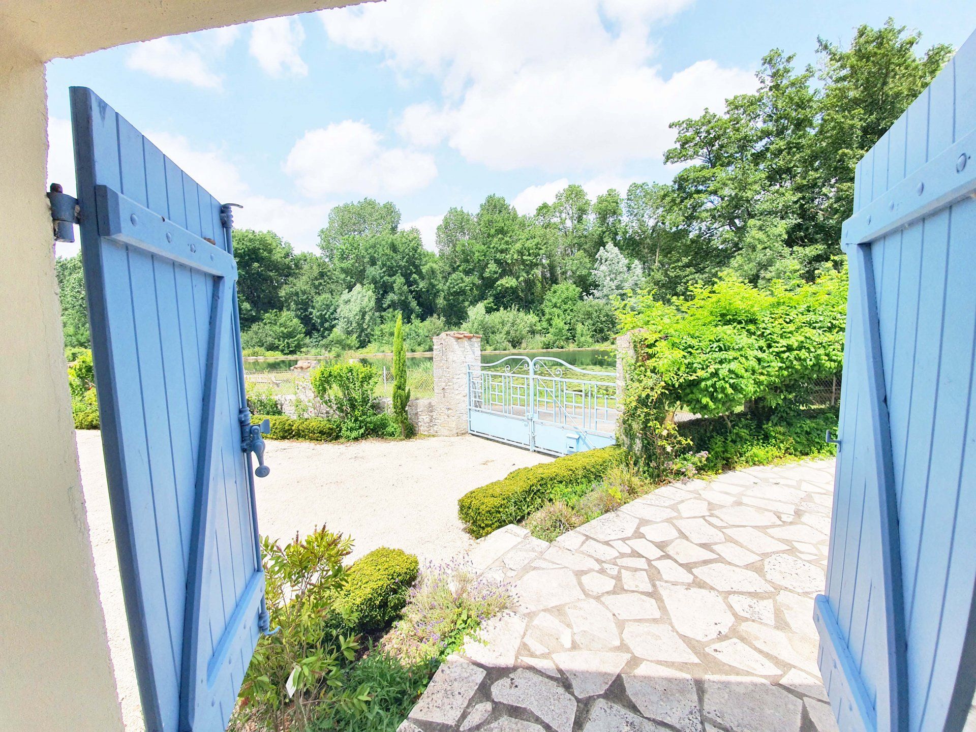 casa en La Chapelle, Nouvelle-Aquitaine 10929859