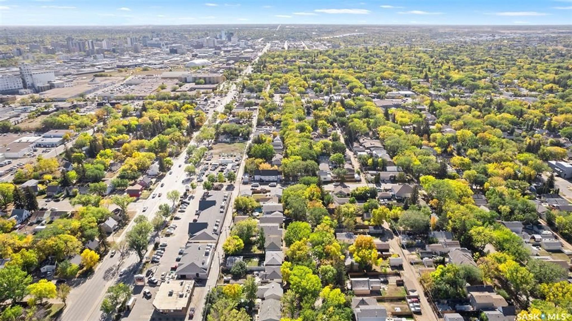 жилой дом в Saskatoon, Saskatchewan 10929897