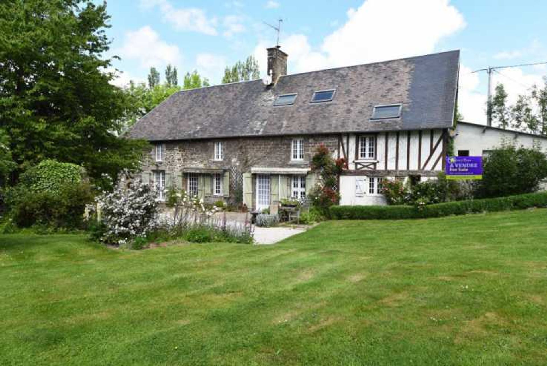 Haus im Percy, Normandie 10930000