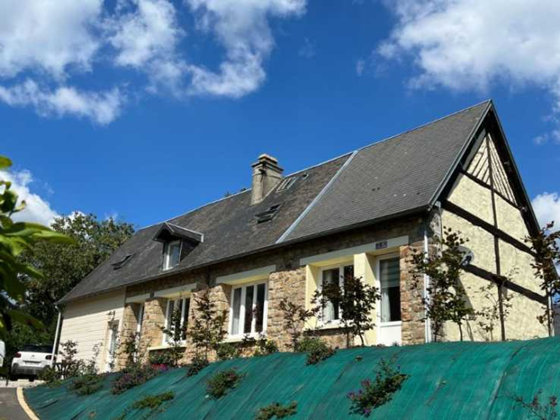 Haus im Saint-Hilaire-du-Harcouet, Normandie 10930136