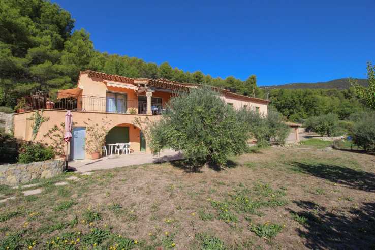 Hus i Seillans, Provence-Alpes-Côte d'Azur 10930233