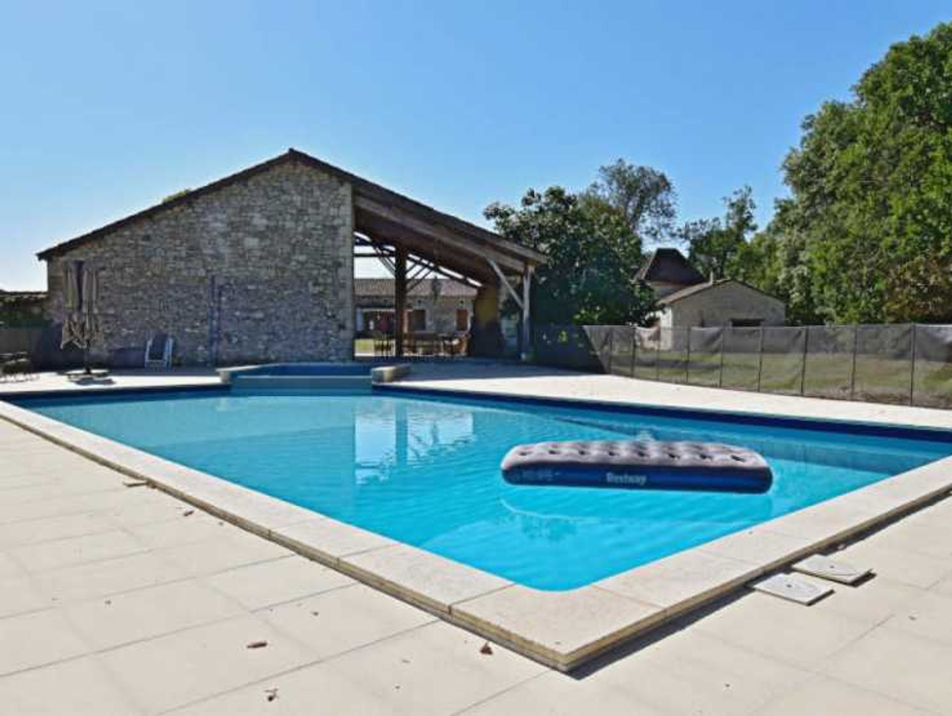 Huis in Cahuzac, Nouvelle-Aquitaine 10930289