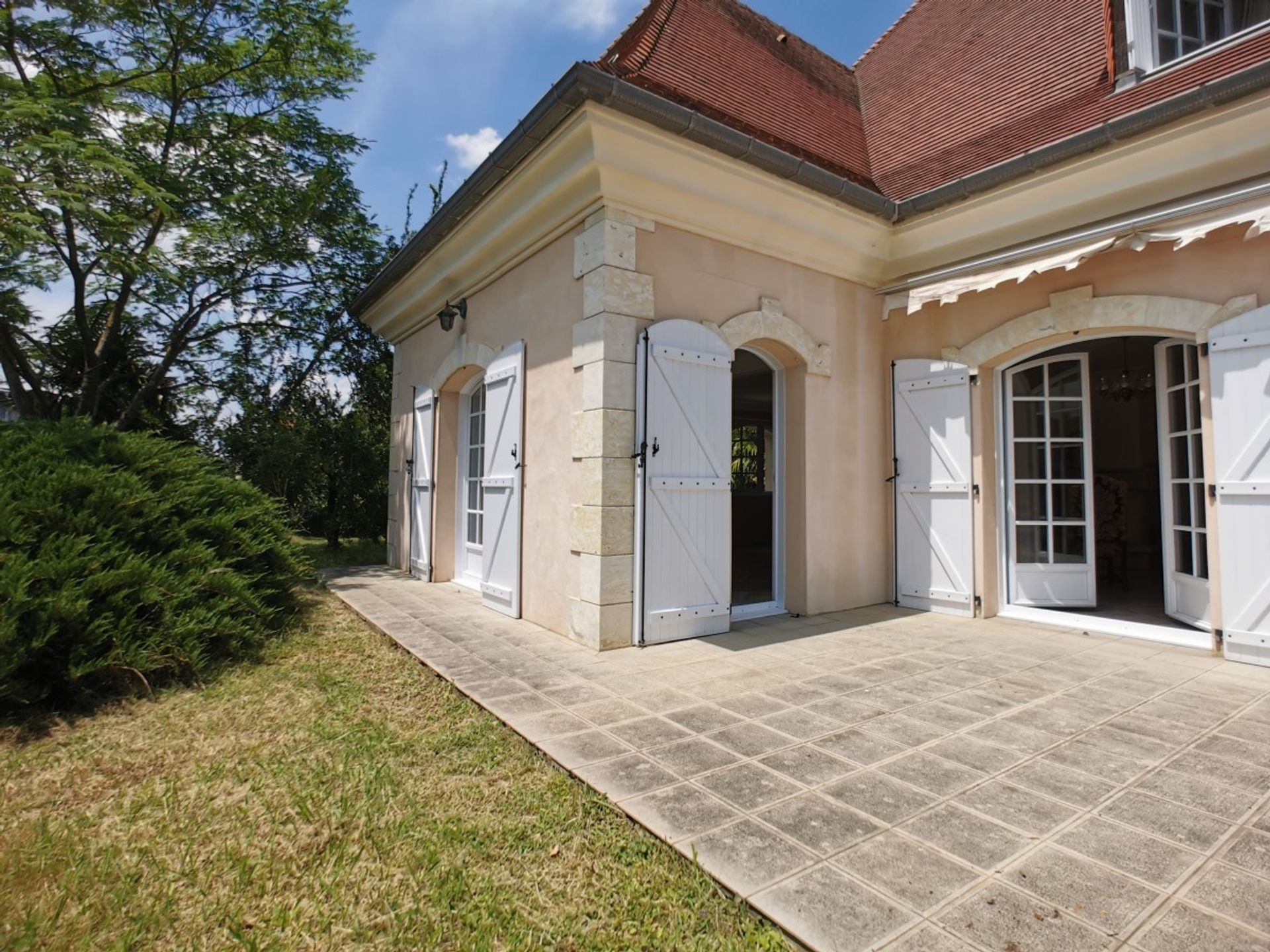 House in , Occitanie 10930324