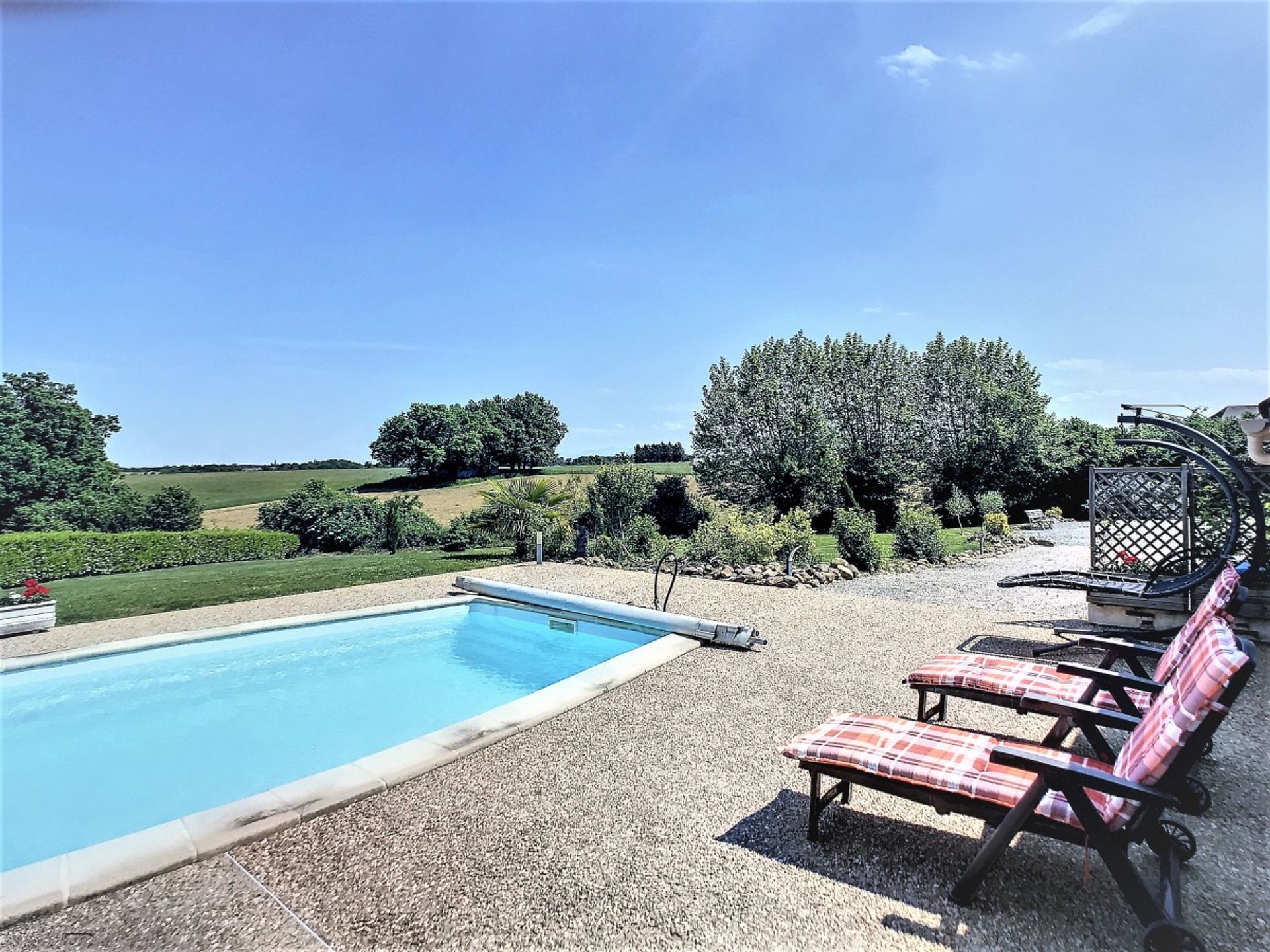 Huis in , Nouvelle-Aquitaine 10930345