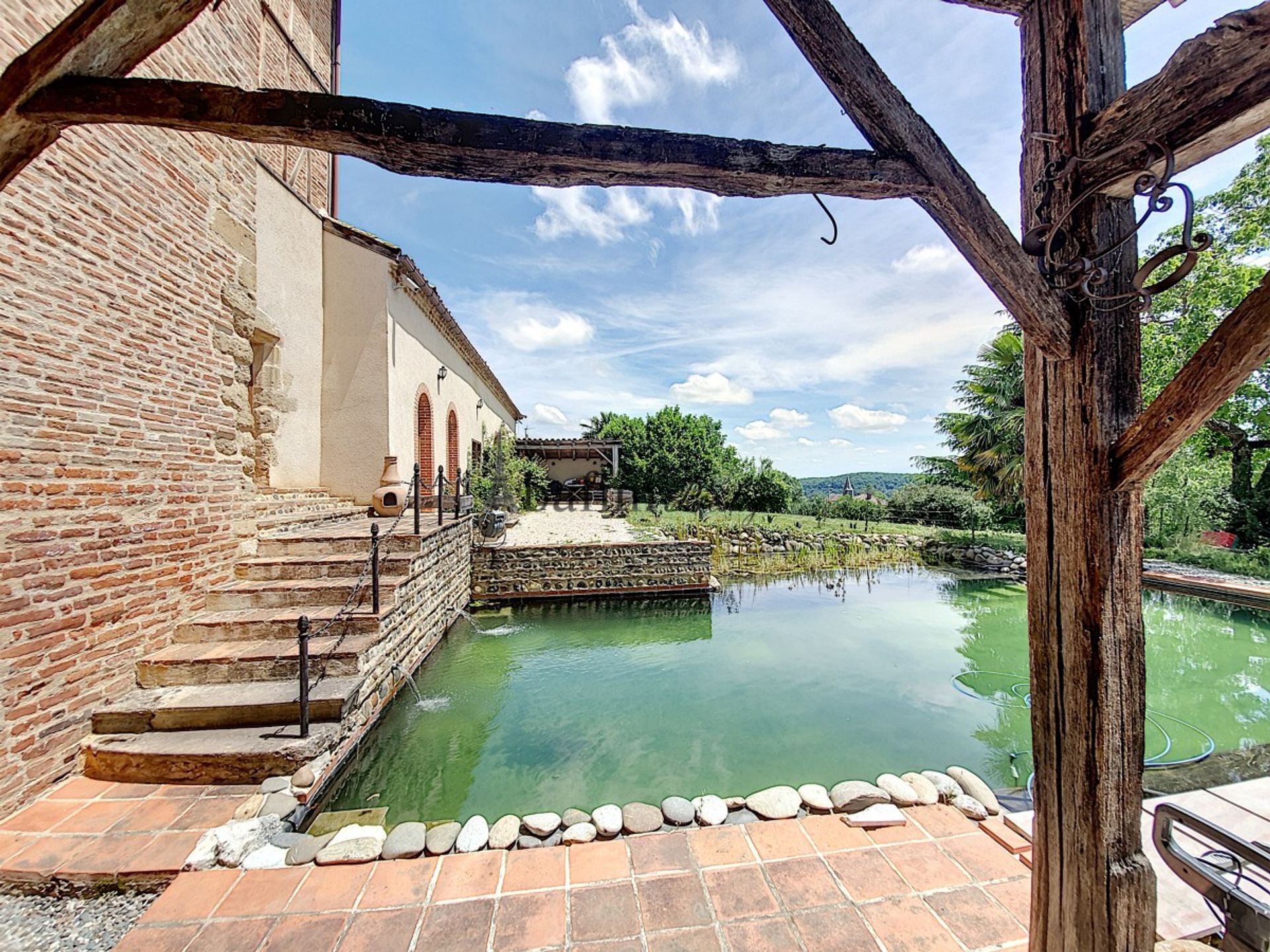 عمارات في Rieumes, Occitanie 10930349