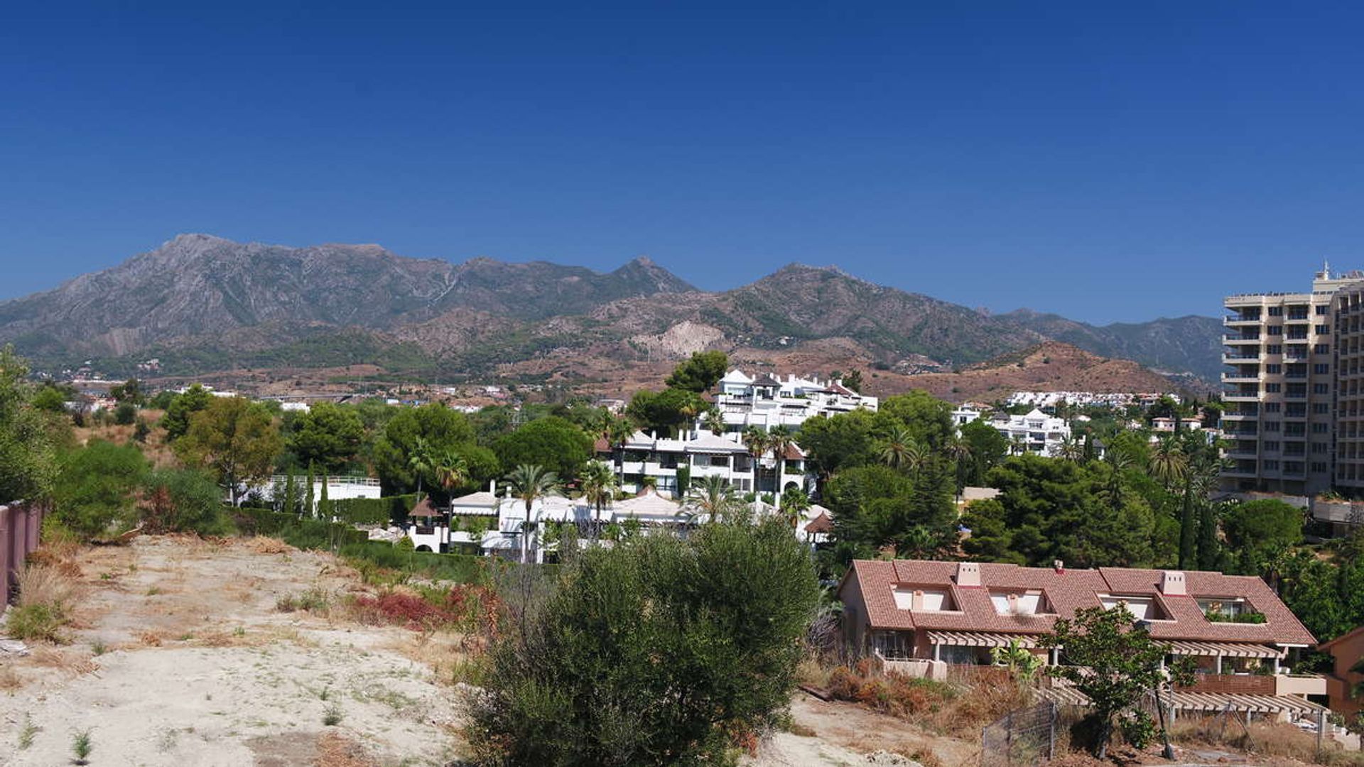 房子 在 Marbella, Andalusia 10930439