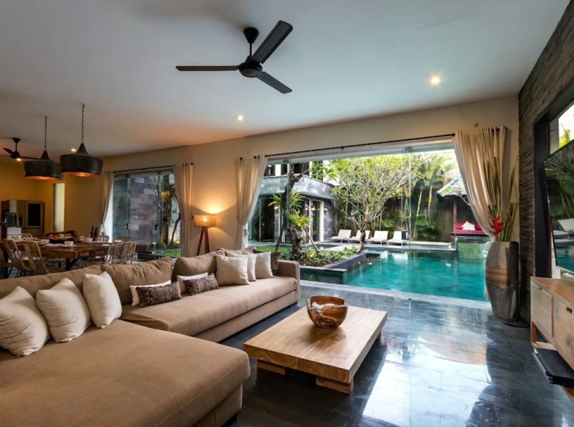 casa en Tatagseminyak, bali 10930652