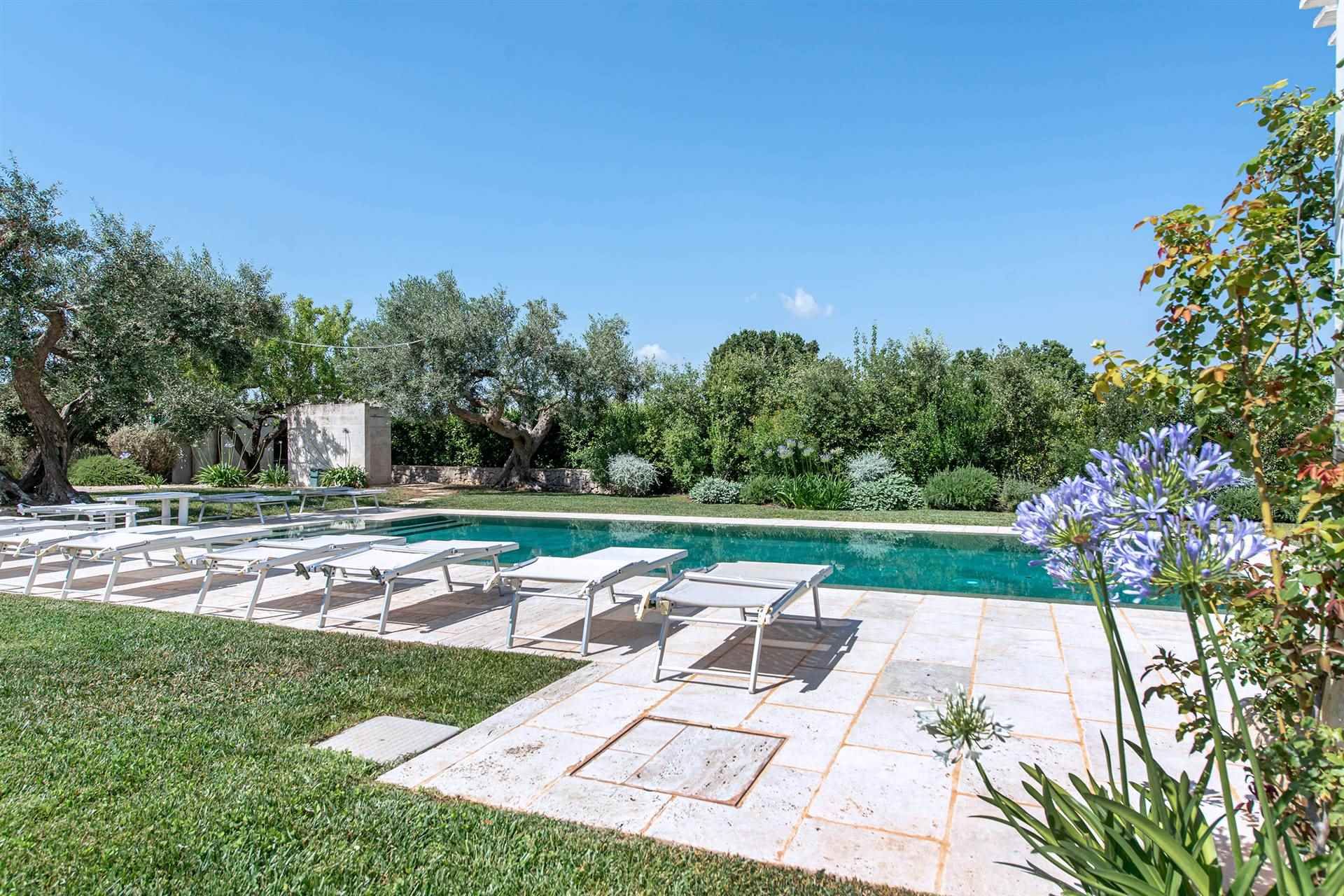 Haus im Locorotondo, Apulia 10930692