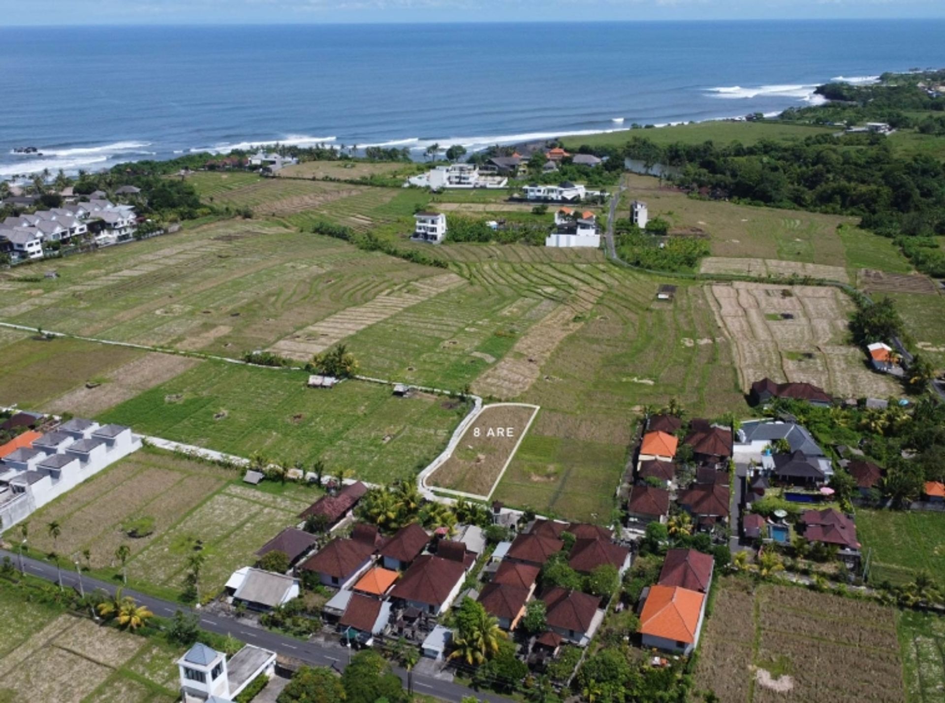 Terre dans Padanglinjong, Bali 10930750