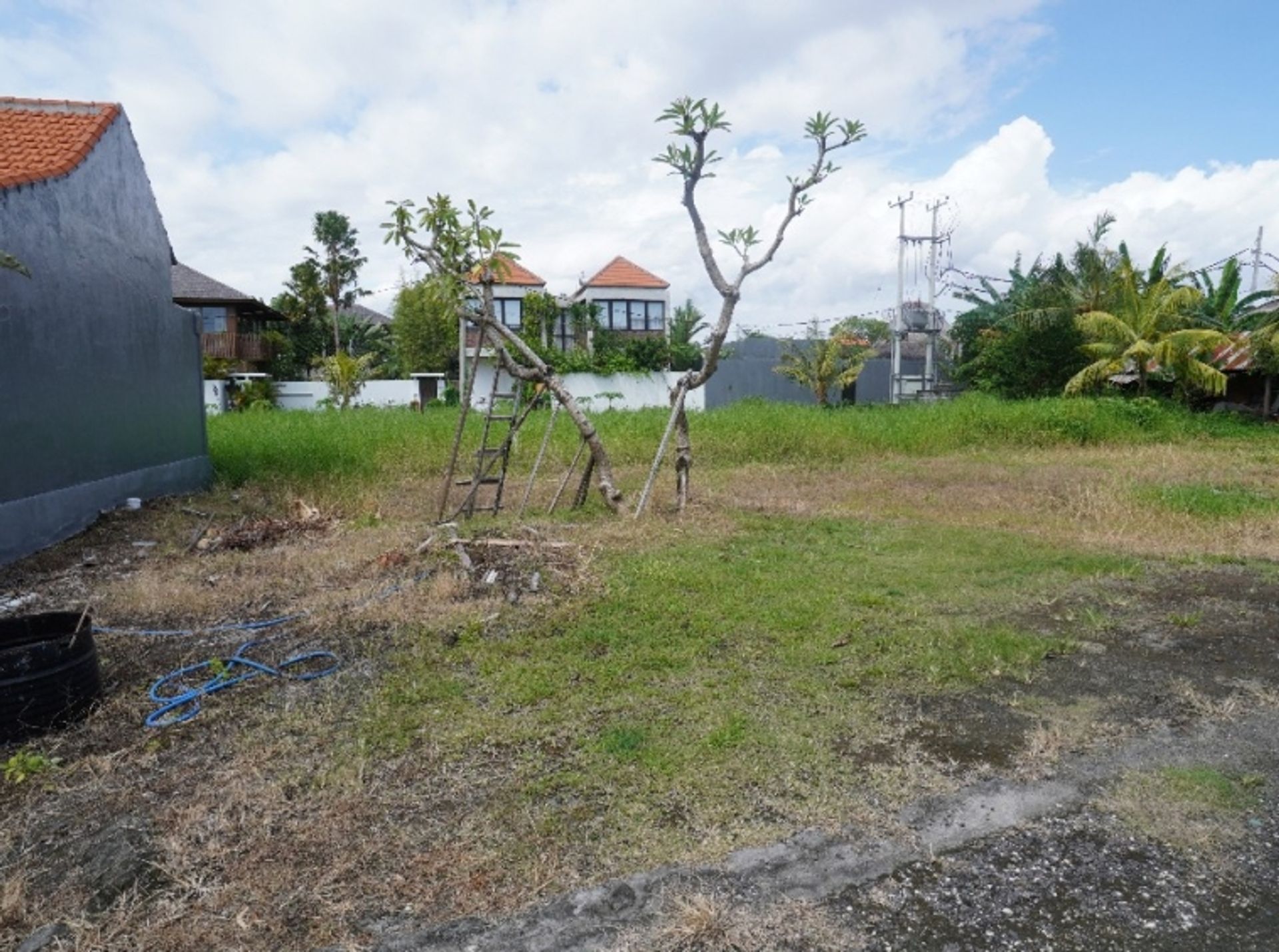 Maa sisään Padanglinjong, Bali 10930766