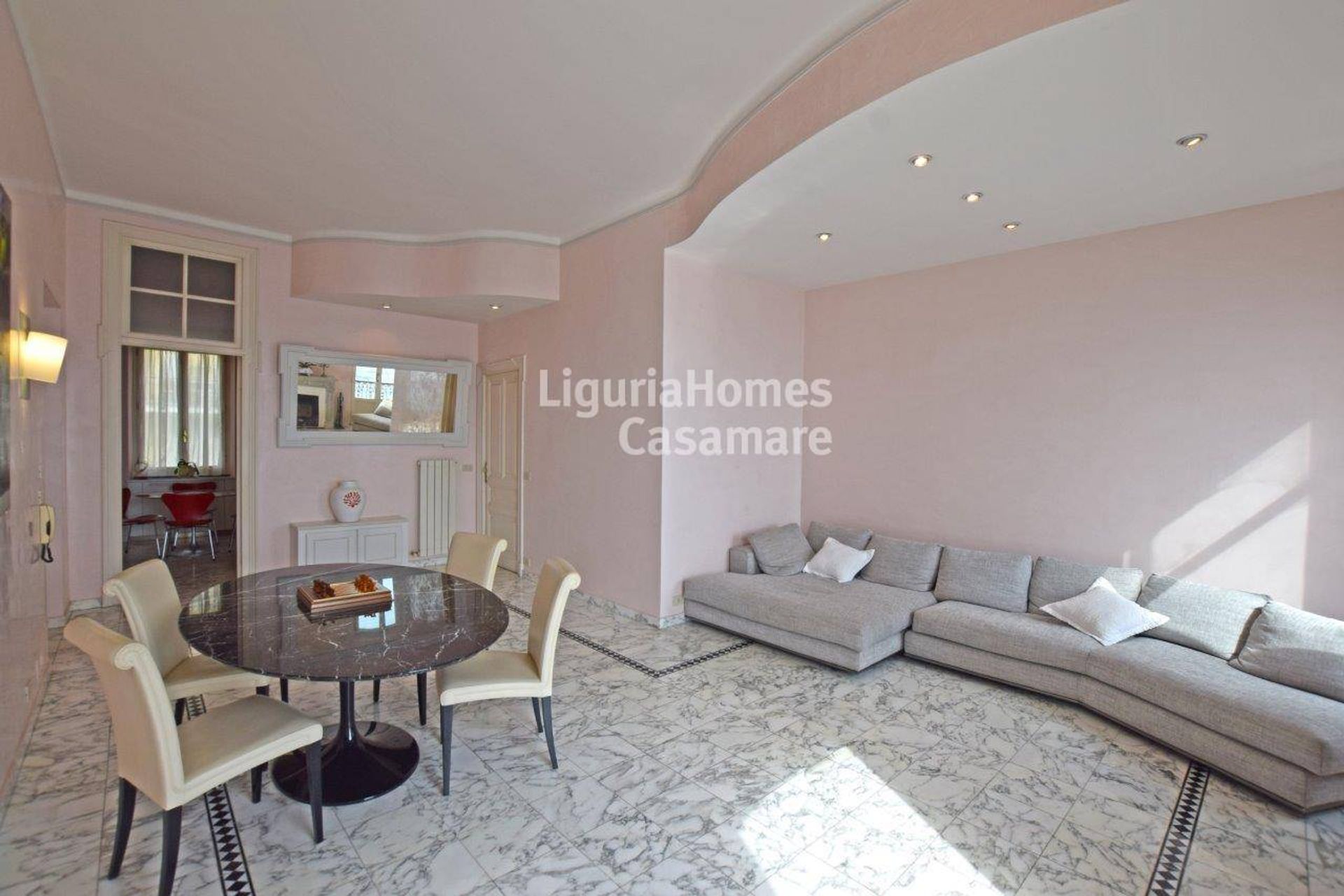 Condominio nel Ospedaletti, Liguria 10930780