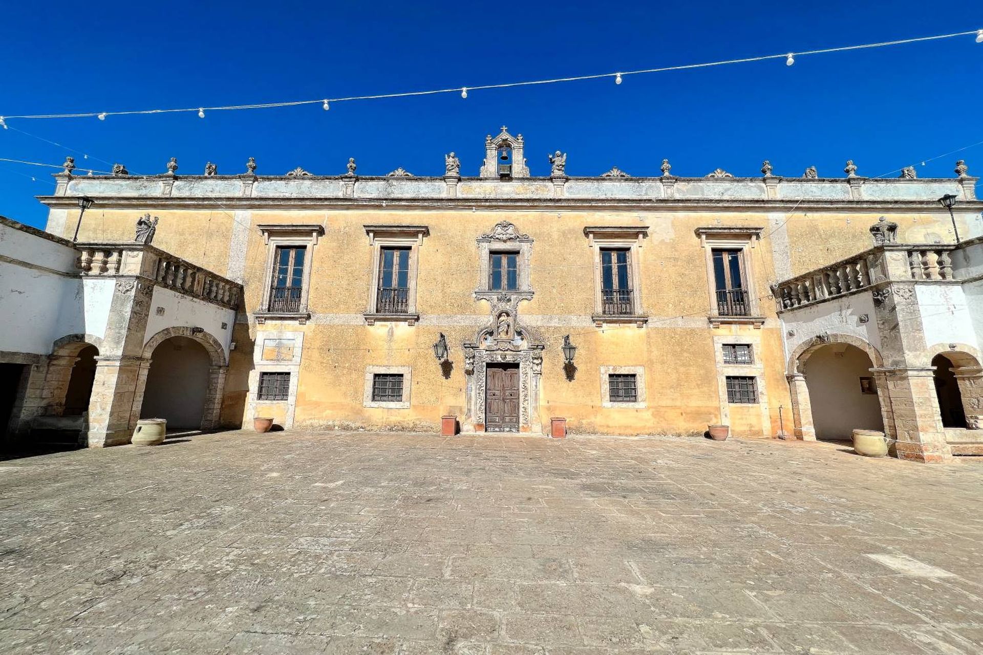 آخر في Martina Franca, Apulia 10930799