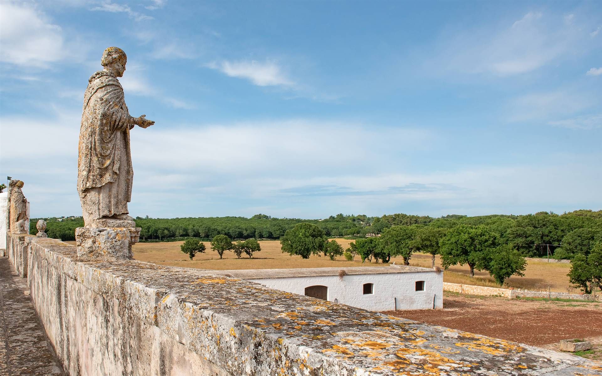 Outro no Martina Franca, Apulia 10930799