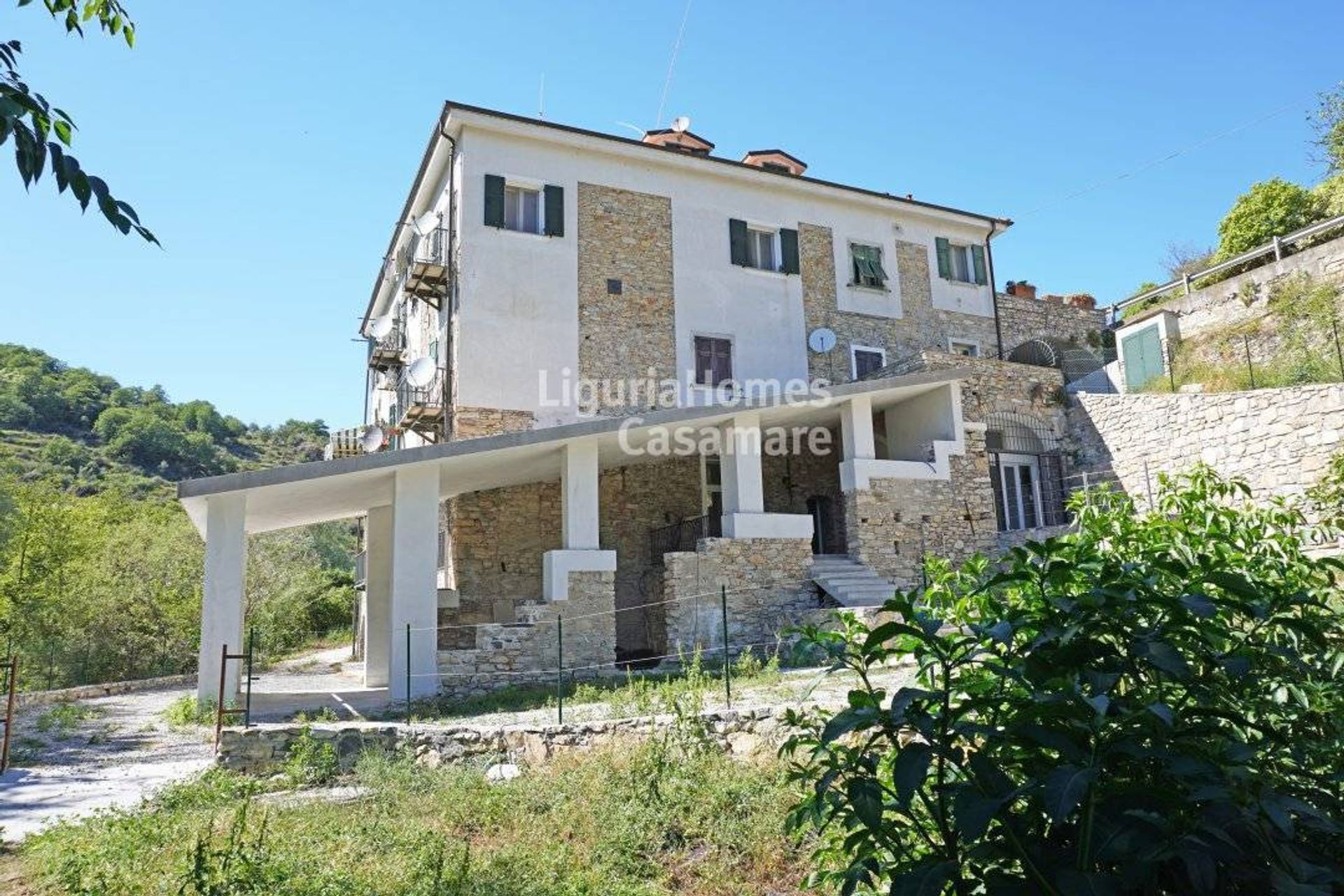 Condominio en Chiusavecchia, Liguria 10930809