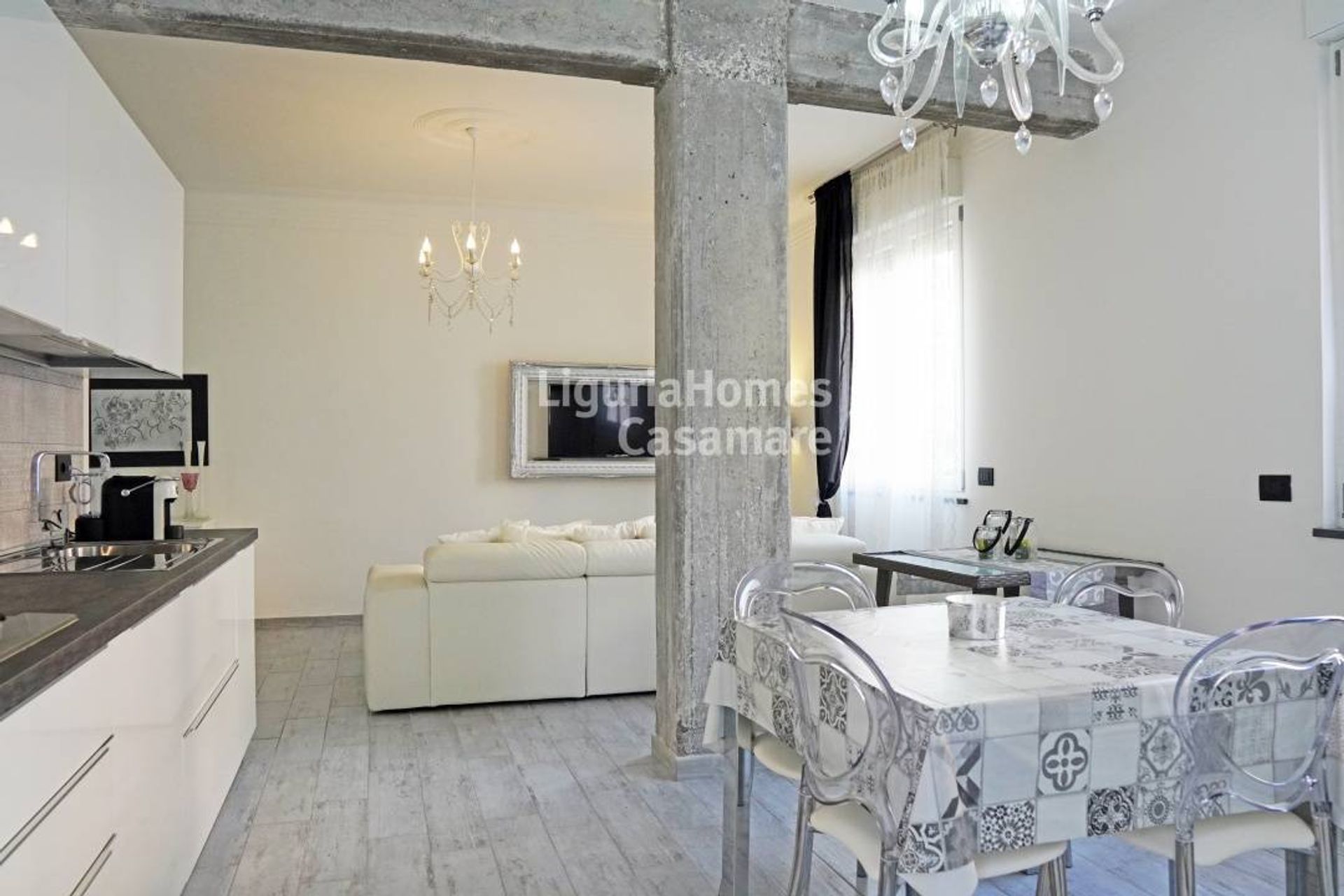 Condominium in Alassio, Liguria 10930817