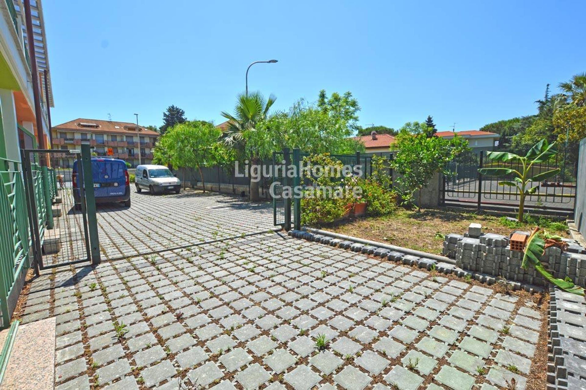 Condominium in Bordighera, Liguria 10930831