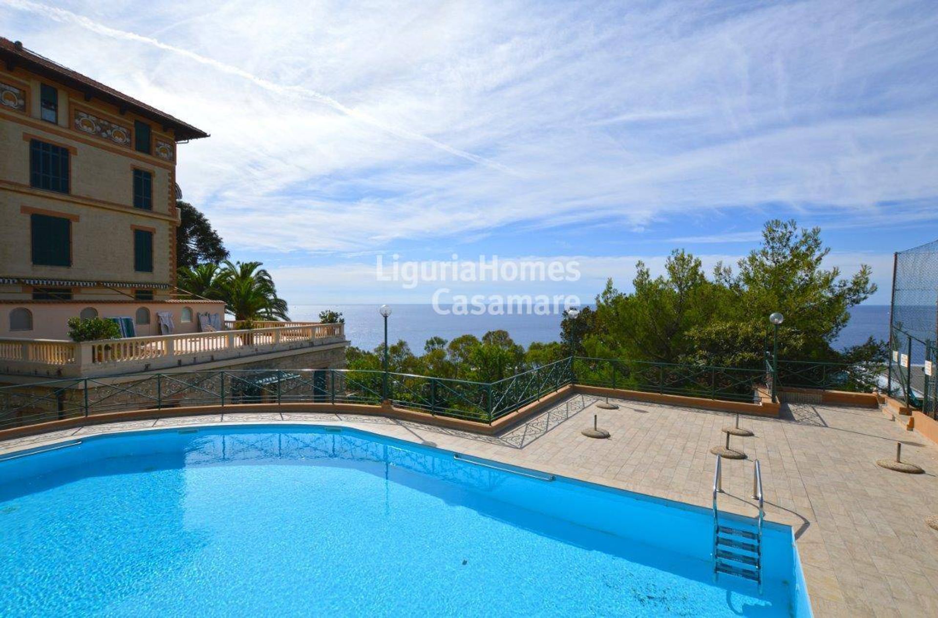 Condominium dans Ospedaletti, Liguria 10930832