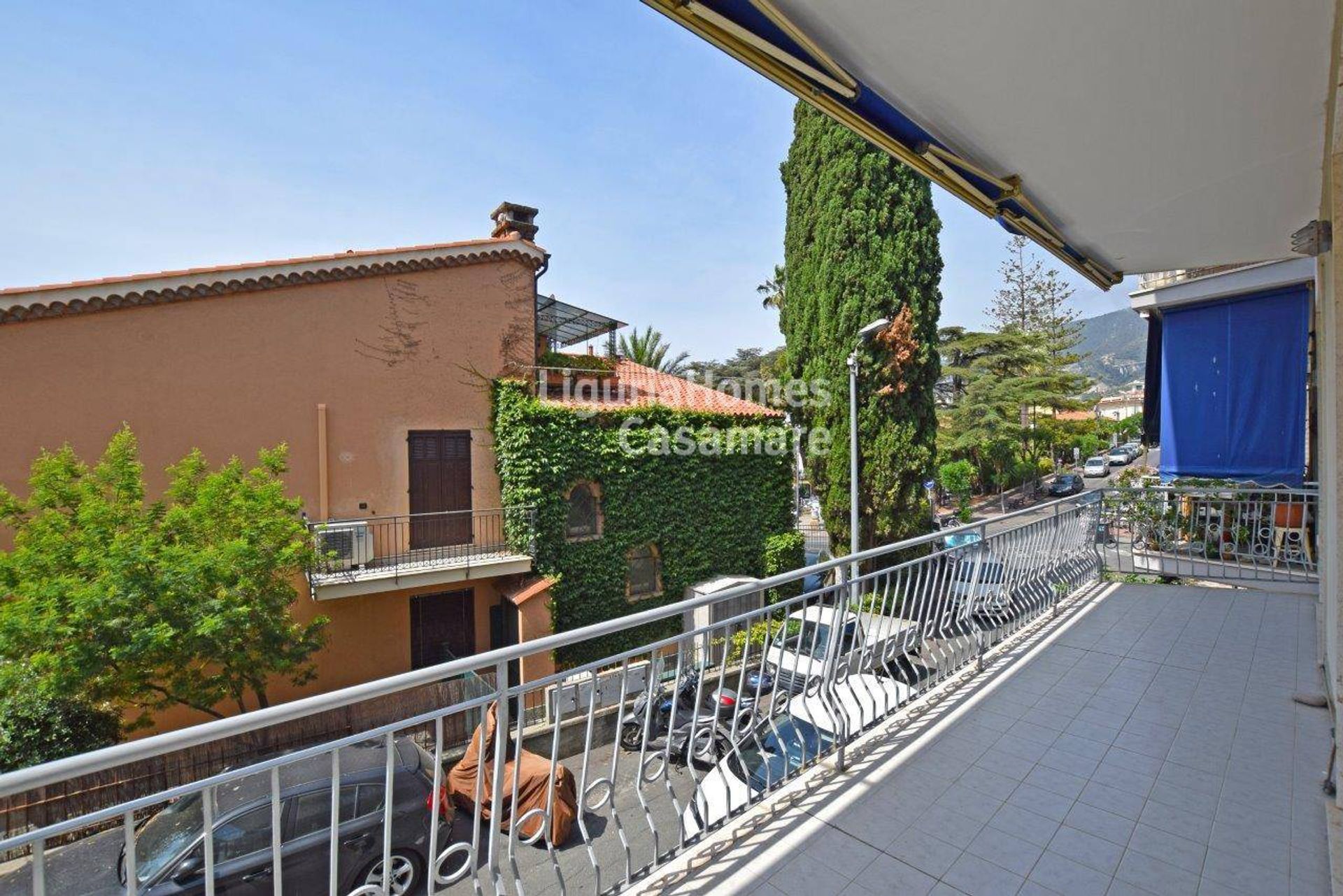 Condominium dans Ospedaletti, Liguria 10930851