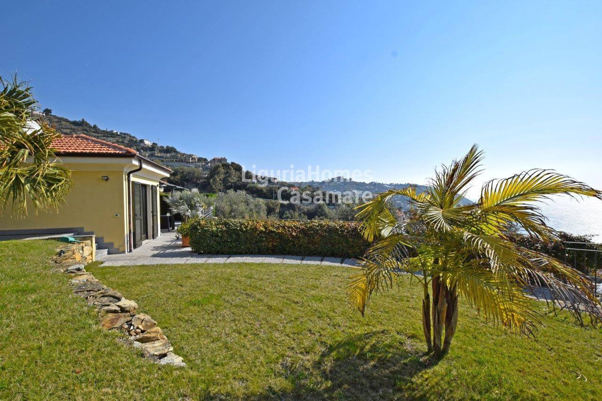 House in Ospedaletti, Liguria 10930885