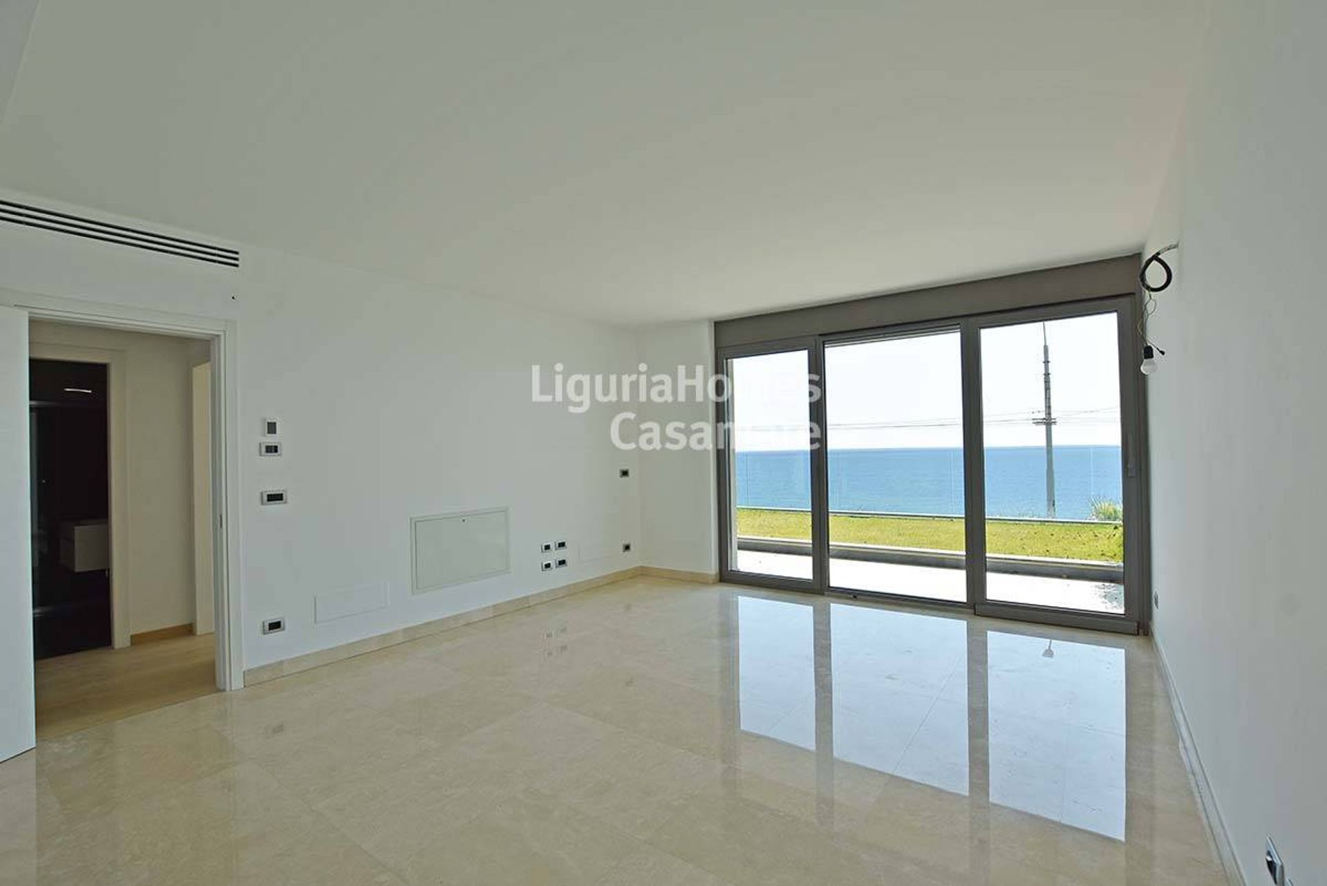 Condominium in San Remo, Liguria 10930897