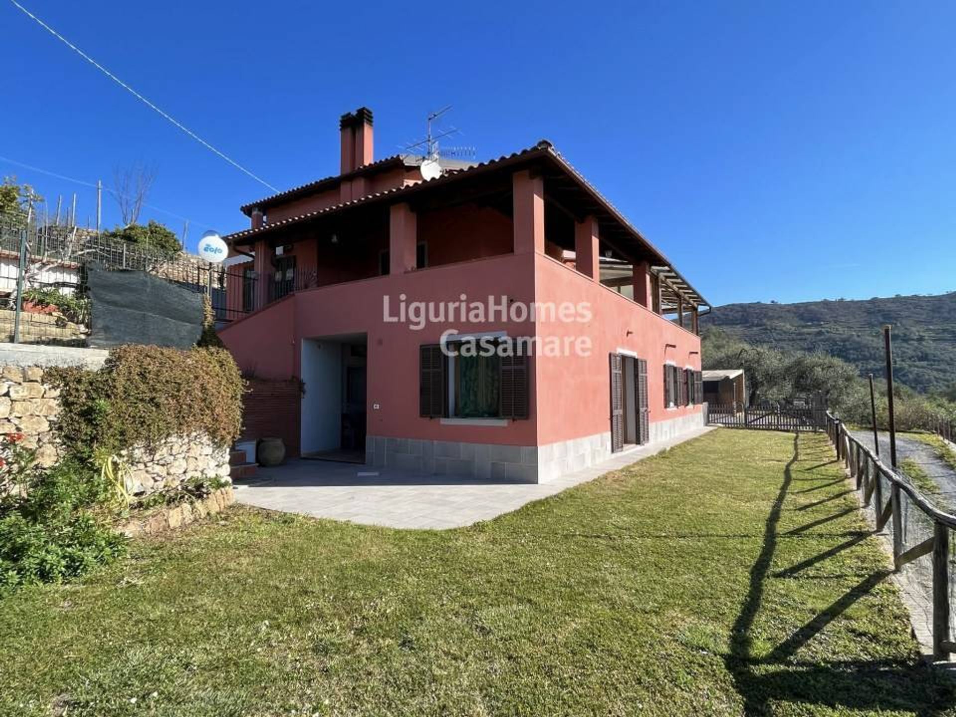 Condominium in Imperia, Liguria 10930922