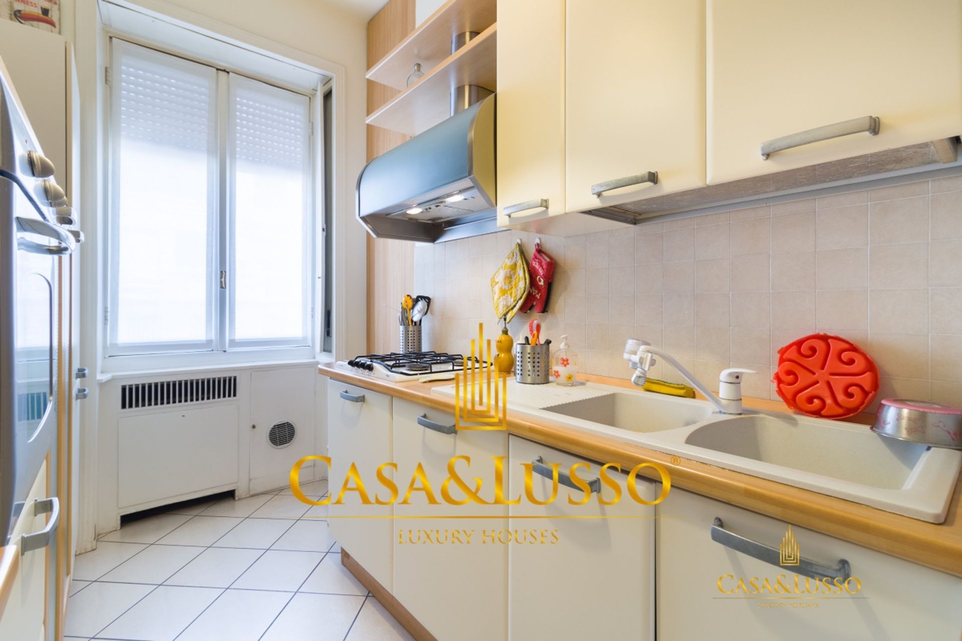 Condominium in Centocelle, Lazio 10930930