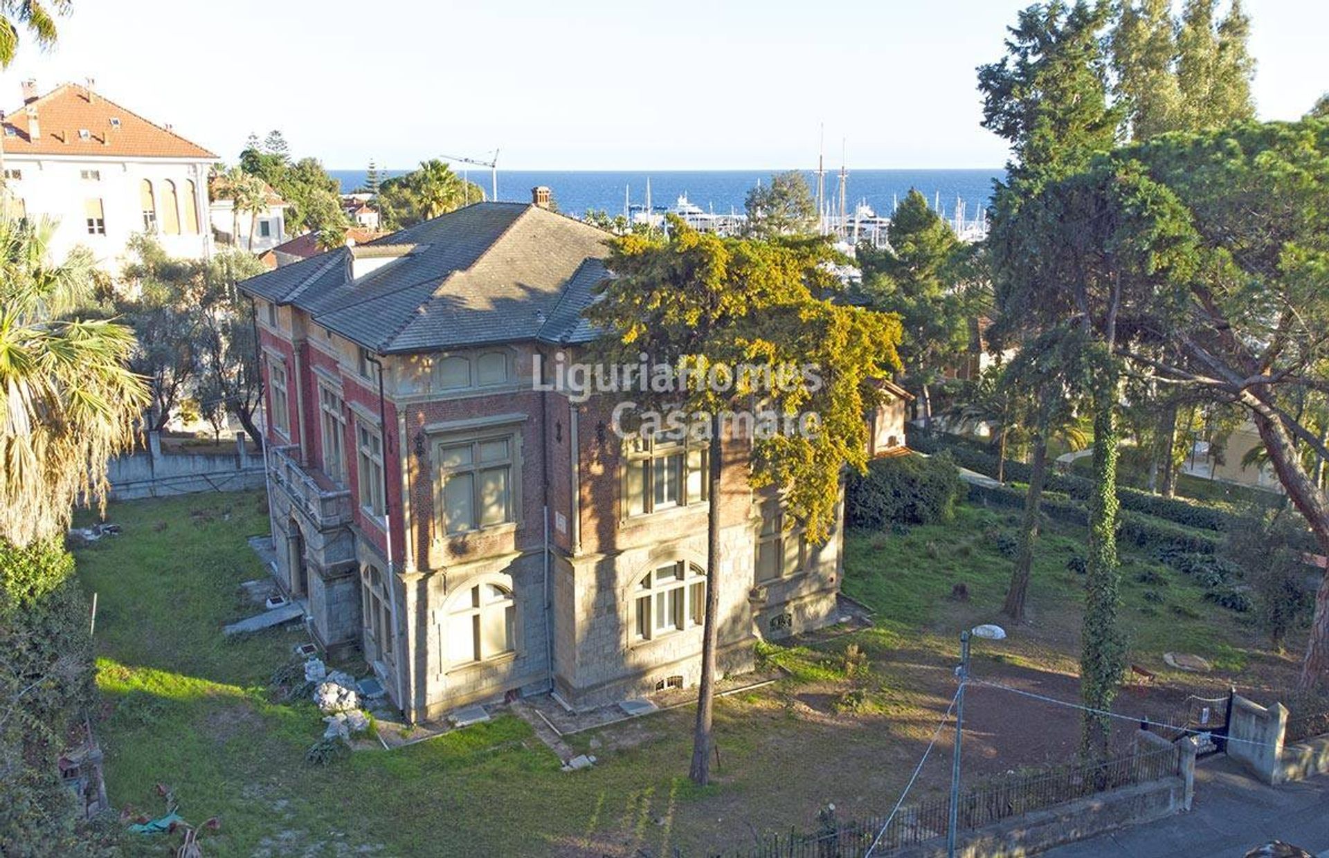 بيت في San Remo, Liguria 10930960