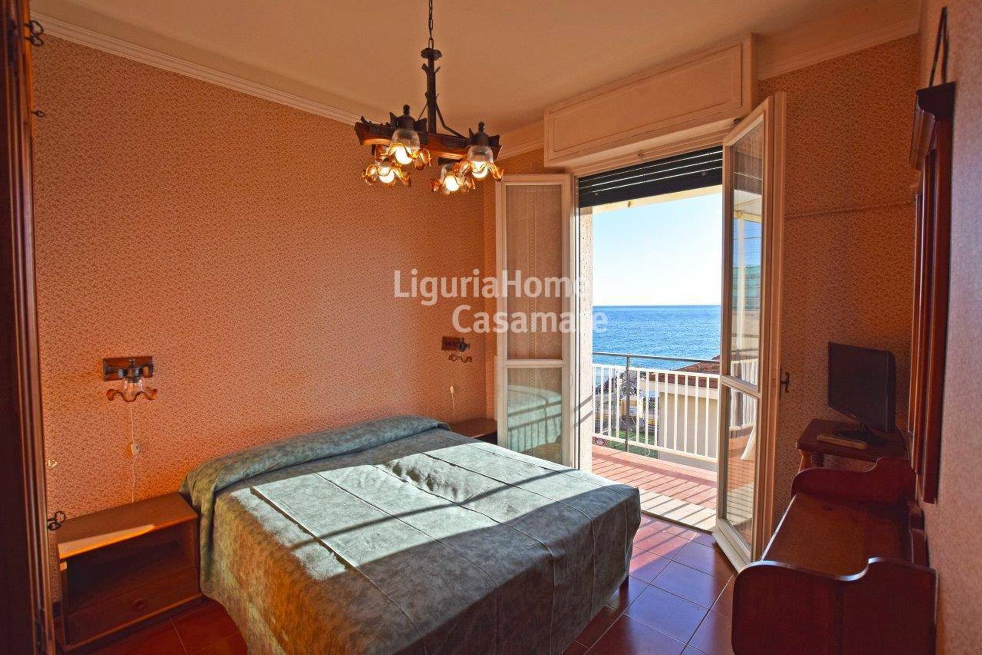 Condominium dans Ospedaletti, Liguria 10930967