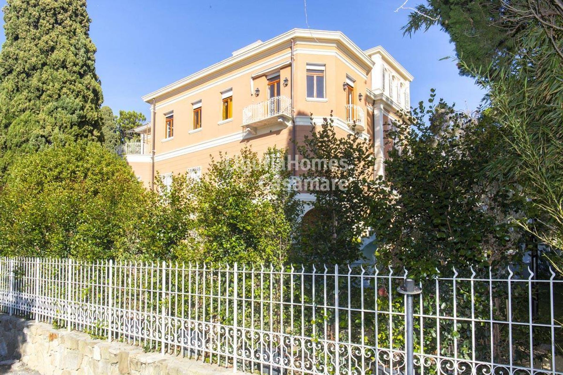 Condominium dans Sanremo, Liguria 10930975