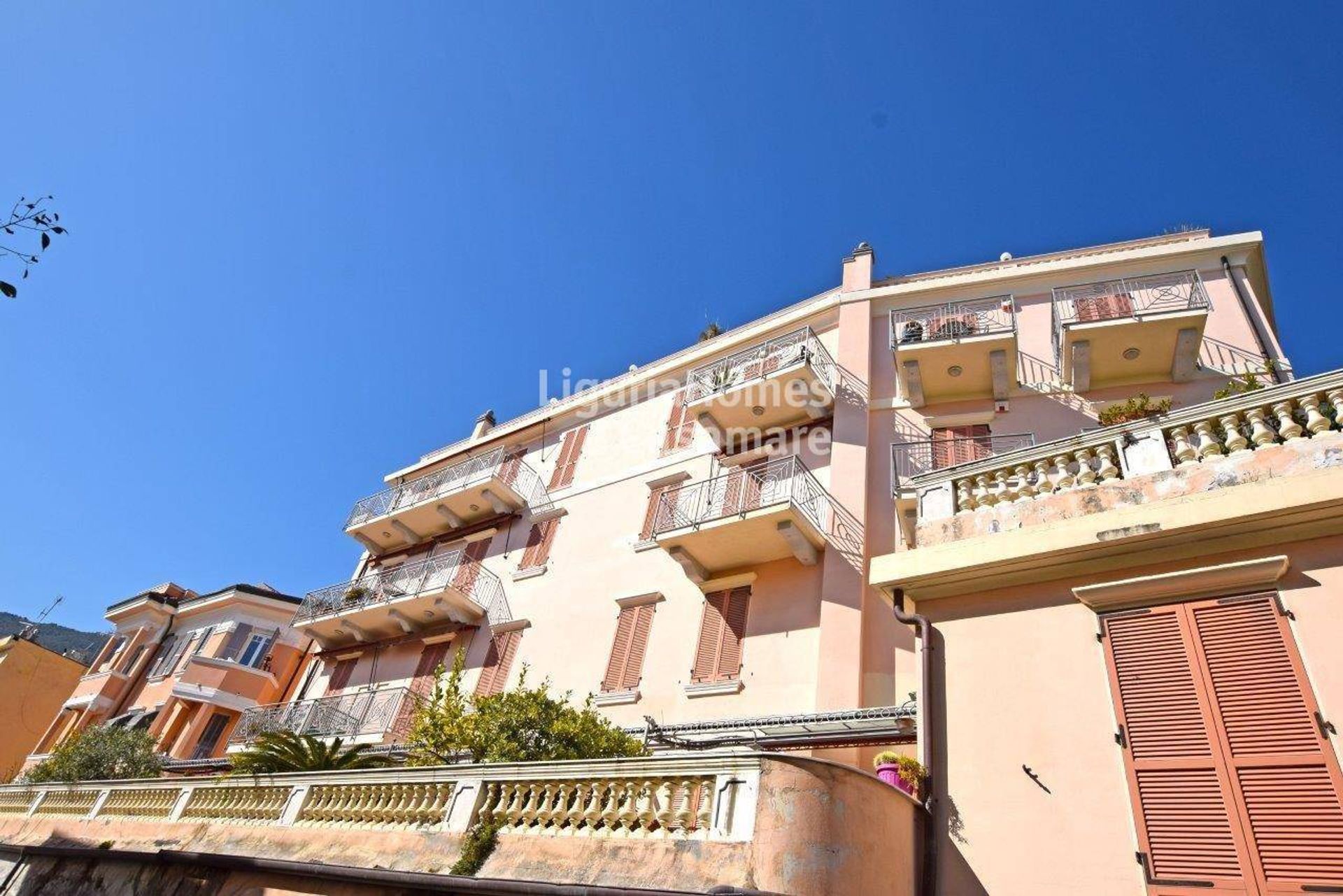 Condominio nel Ospedaletti, Liguria 10930976