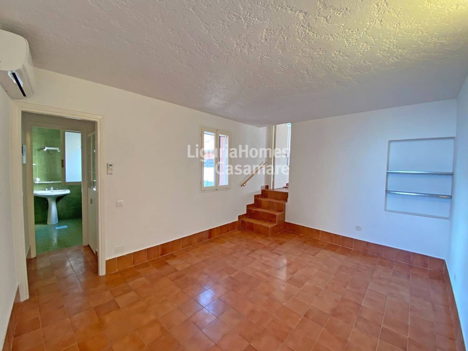 Condominio nel Ventimiglia, Liguria 10930978