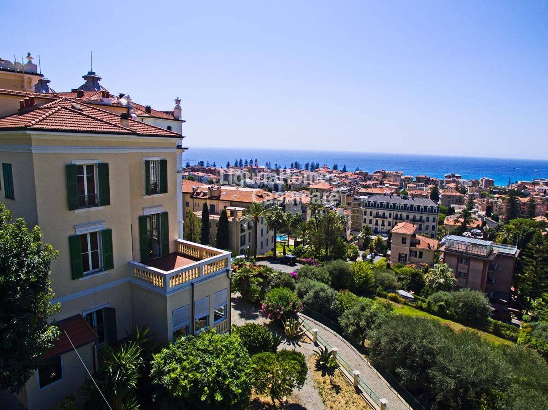 房子 在 Bordighera, Liguria 10930990