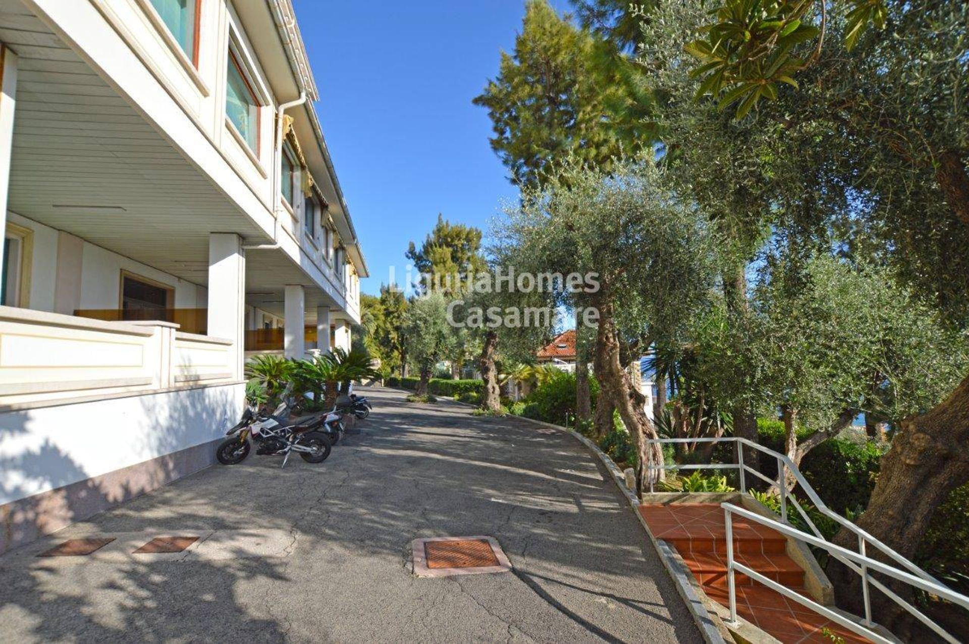 Condominio nel Ospedaletti, Liguria 10931012