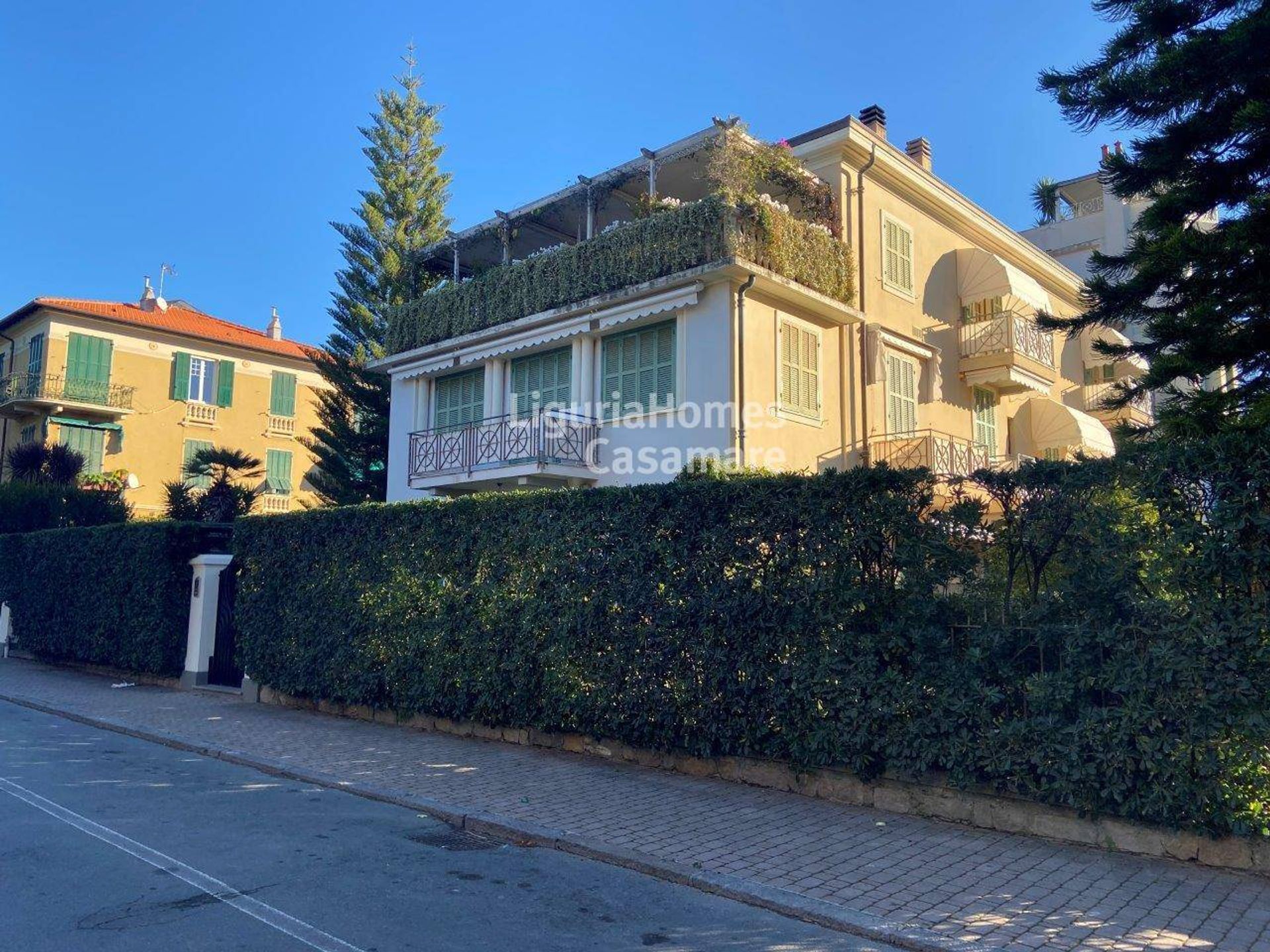 Condominium in Bordighera, Liguria 10931016