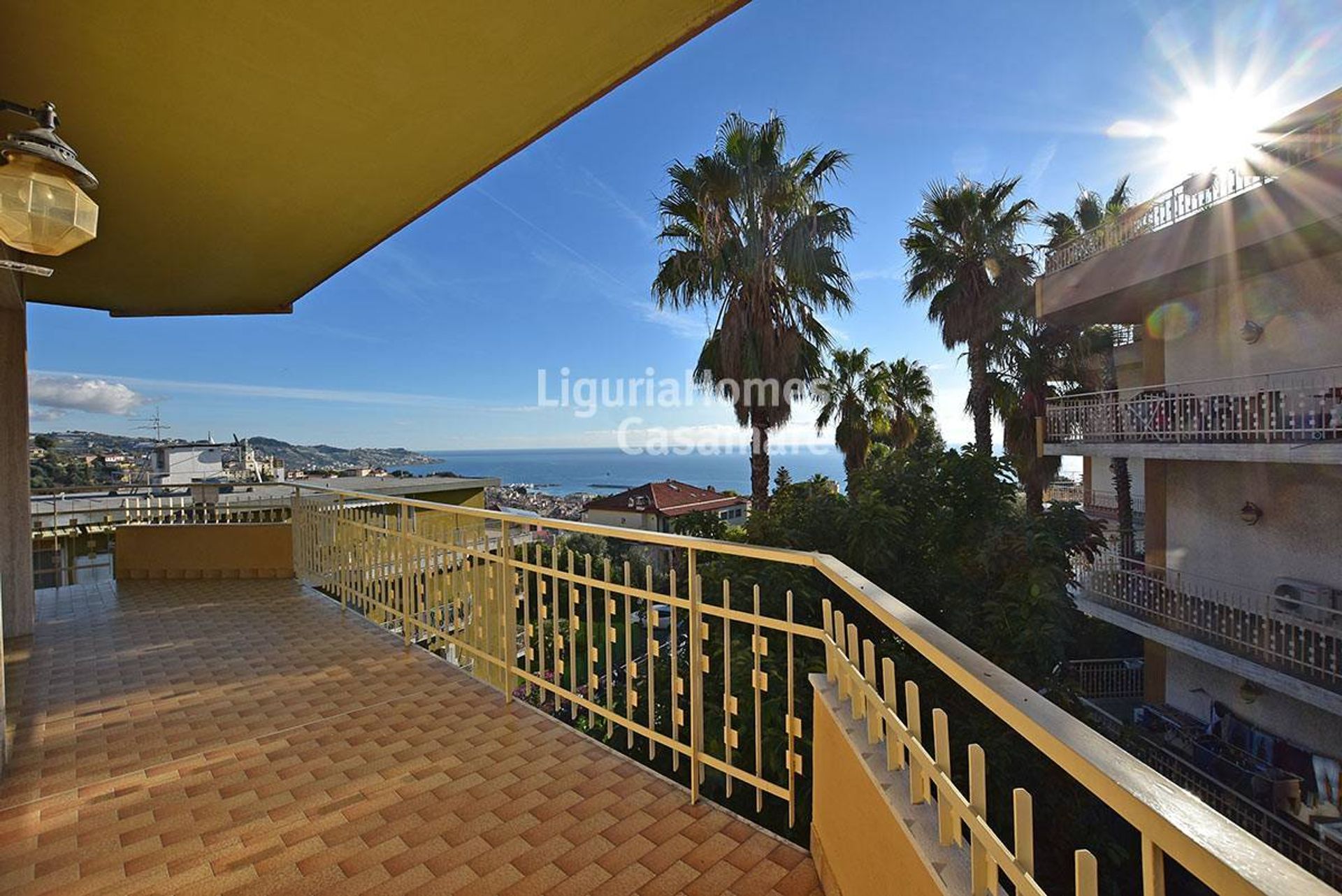 Condominium in San Remo, Liguria 10931023