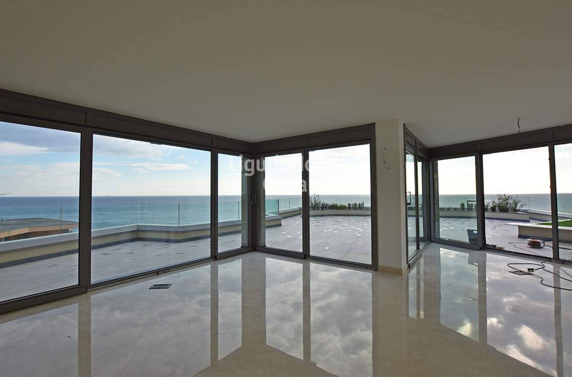 Condominio en San Remo, Liguria 10931036