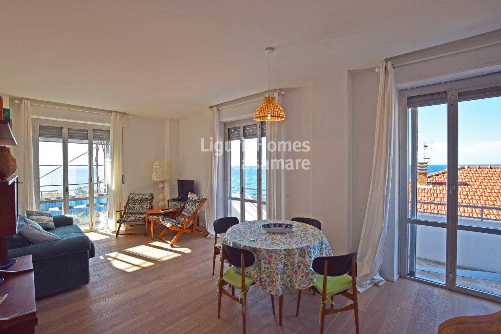 Condominium dans Ospedaletti, Ligurie 10931114