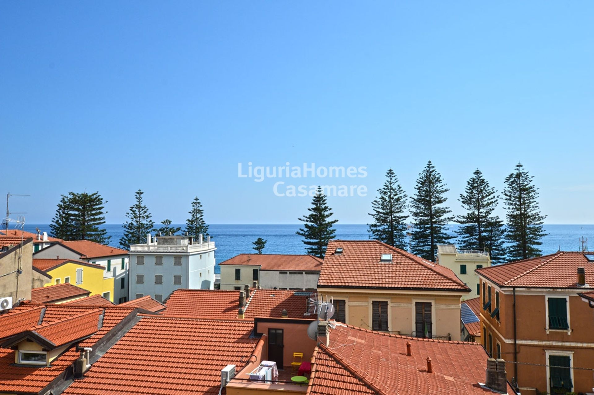 Condominium in Bordighera, Liguria 10931121