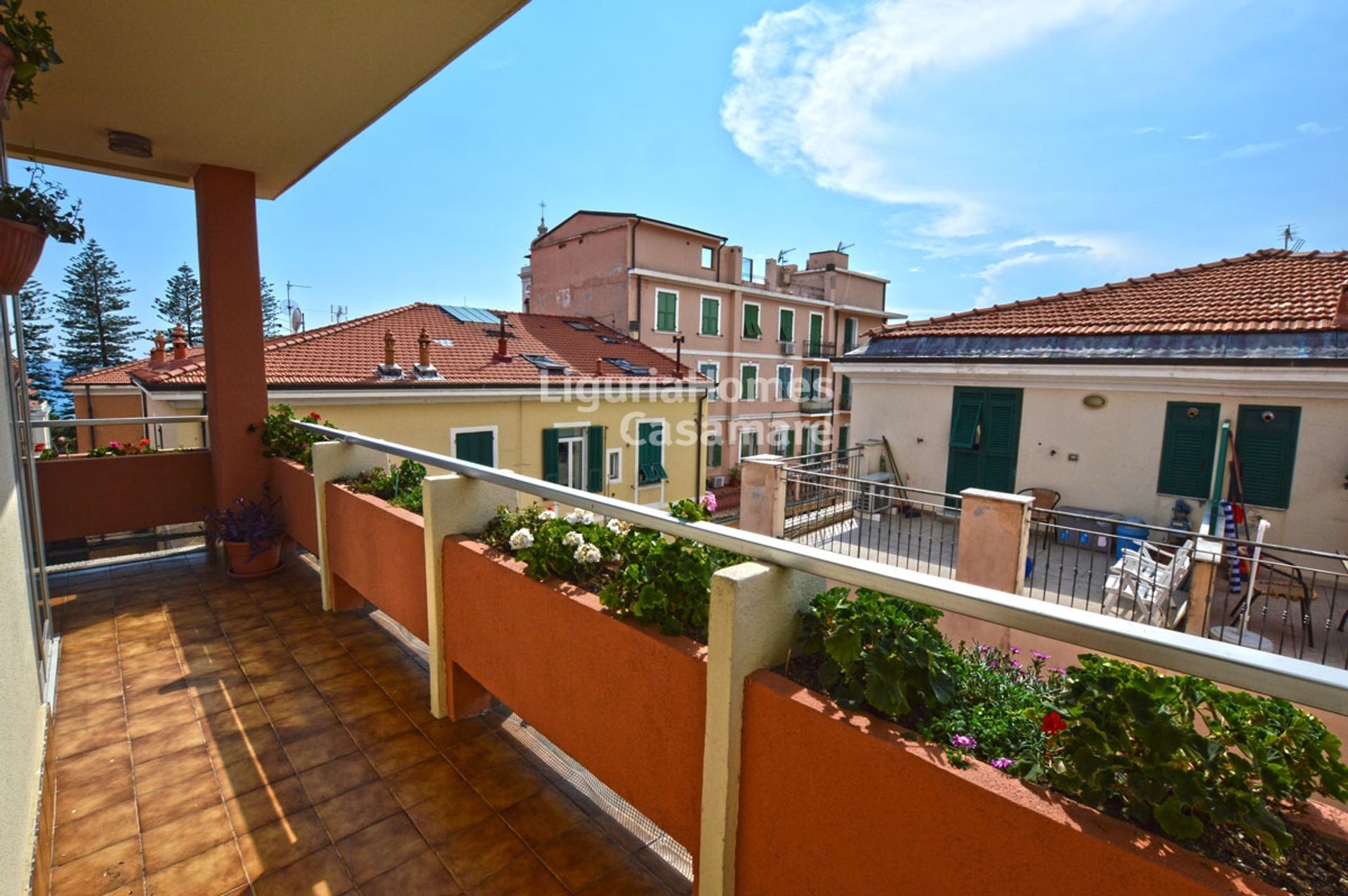 Condominium in Bordighera, Liguria 10931121