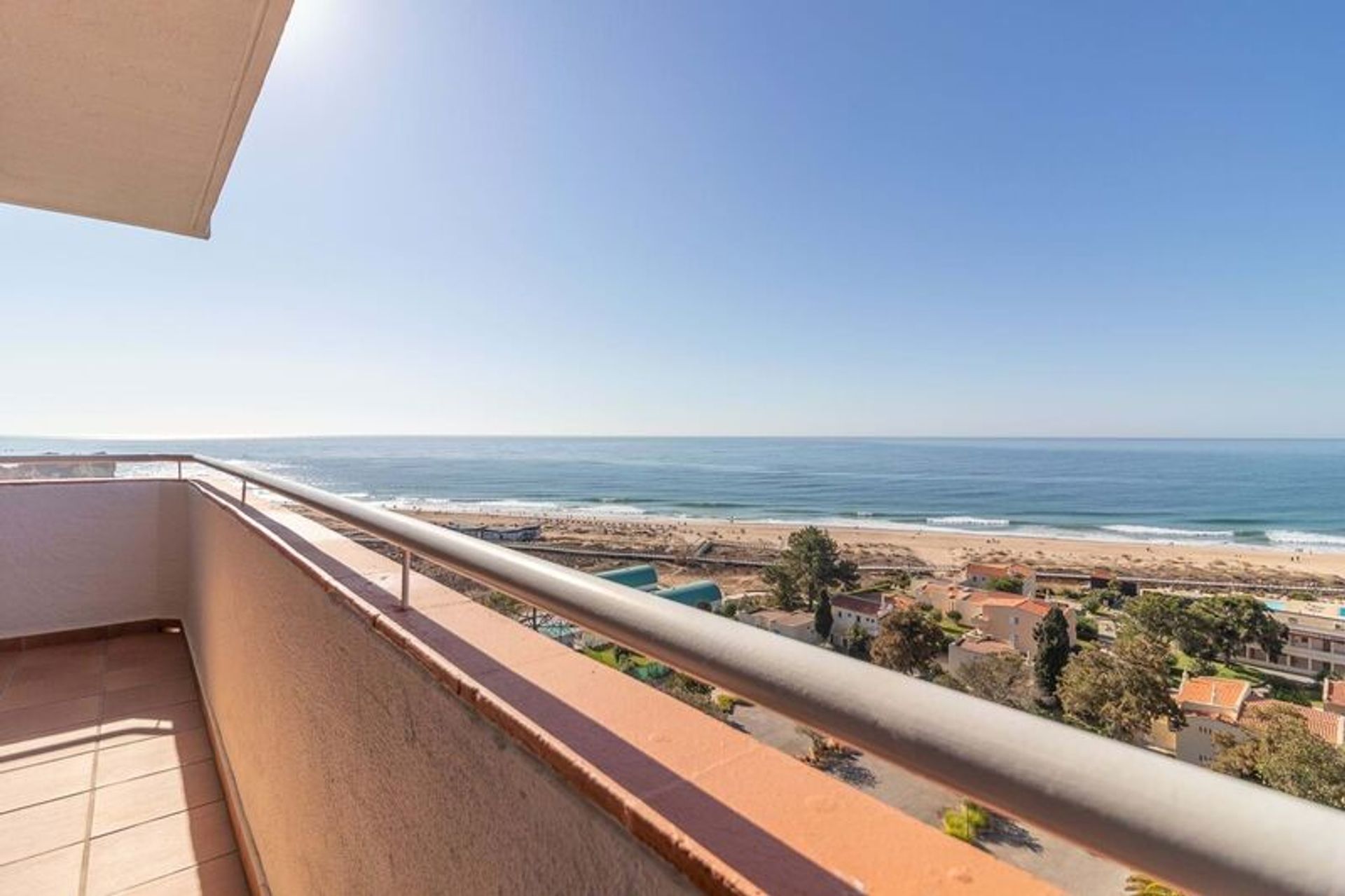 Condominio nel Alvor, Faro 10931145