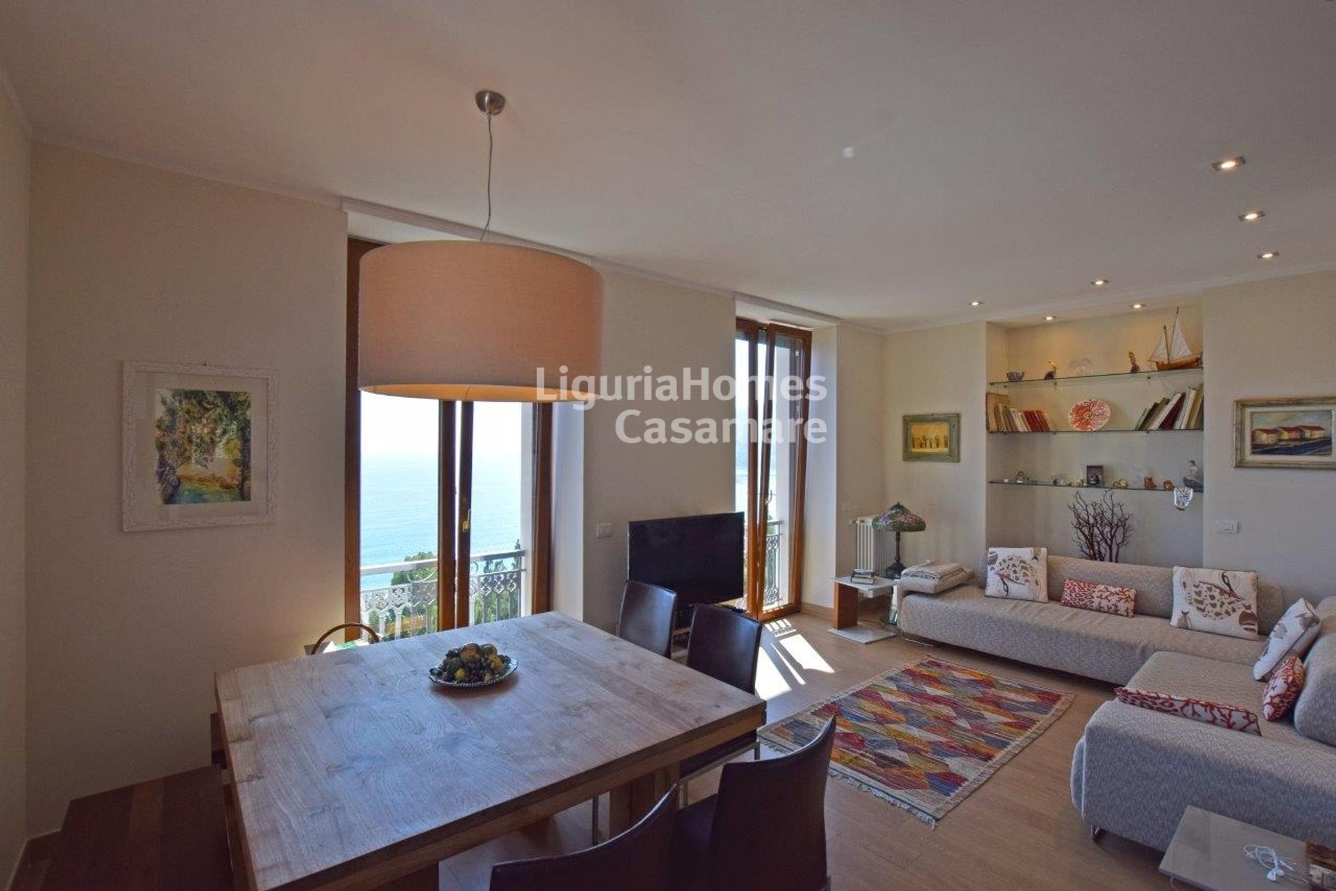 Condominio en Ospedaletti, Liguria 10931153