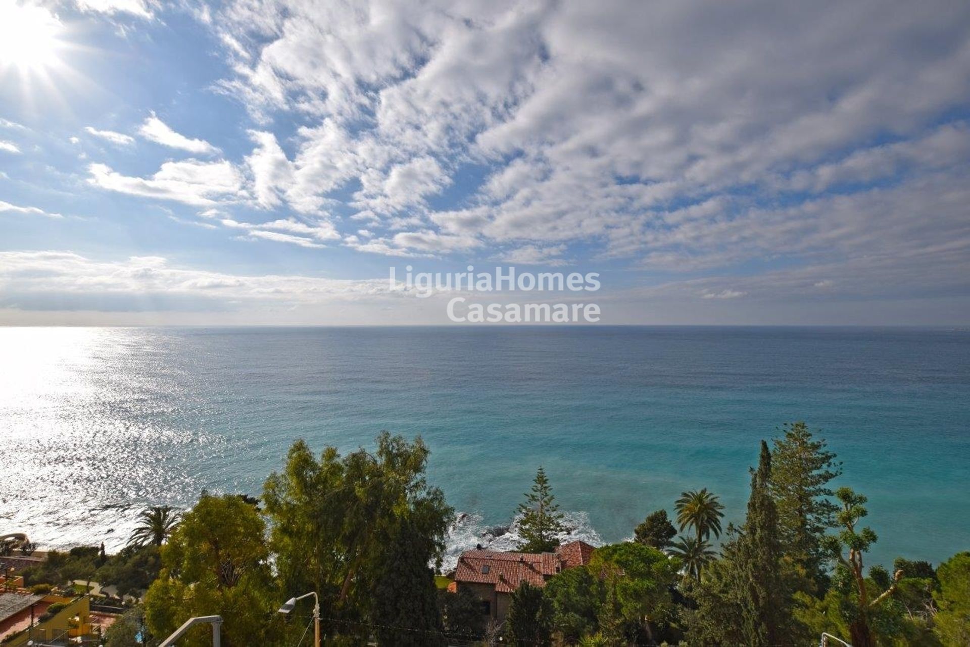 Condominium dans Ospedaletti, Ligurie 10931185