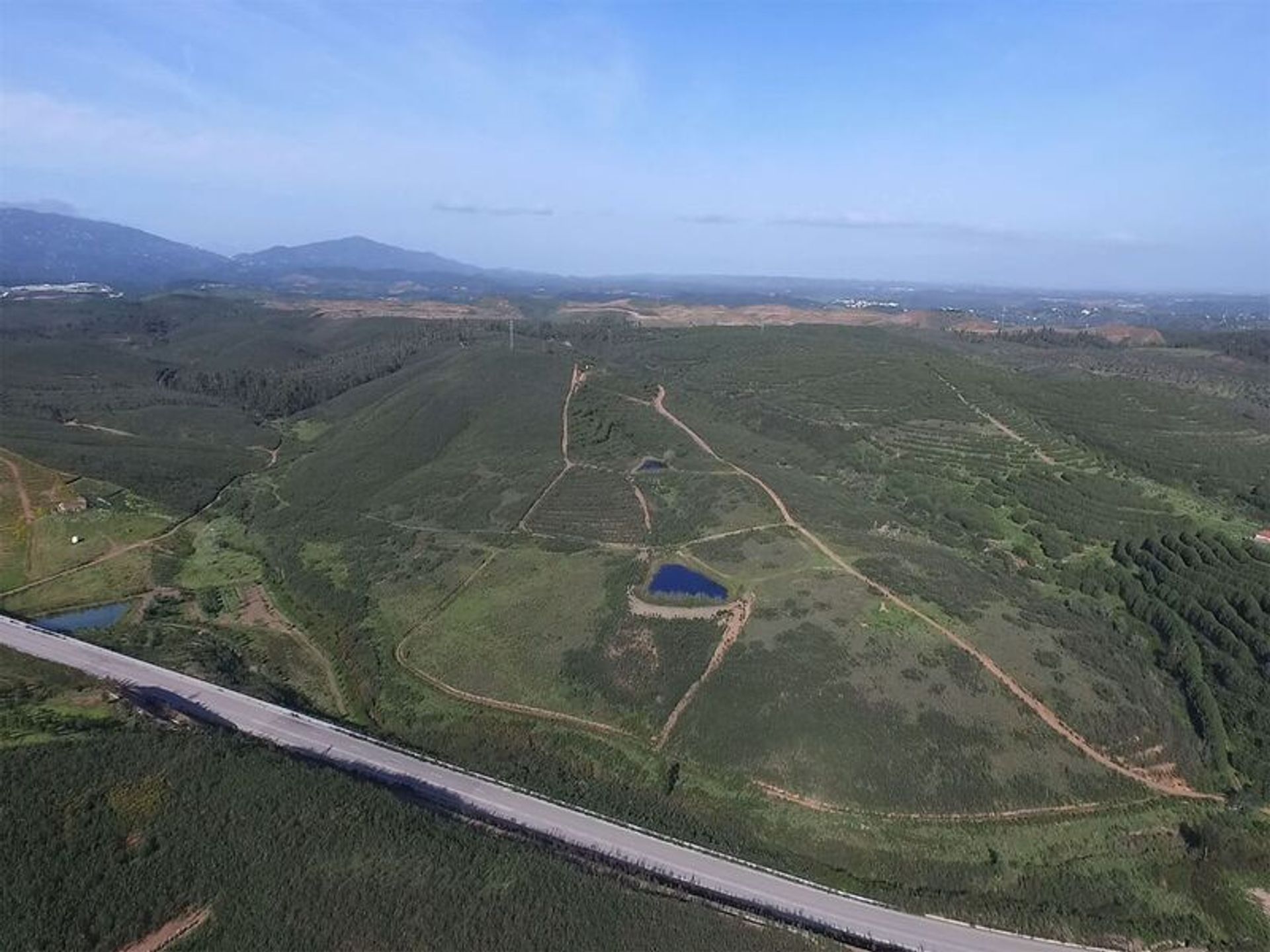 Tierra en Portimão, Faro District 10931196