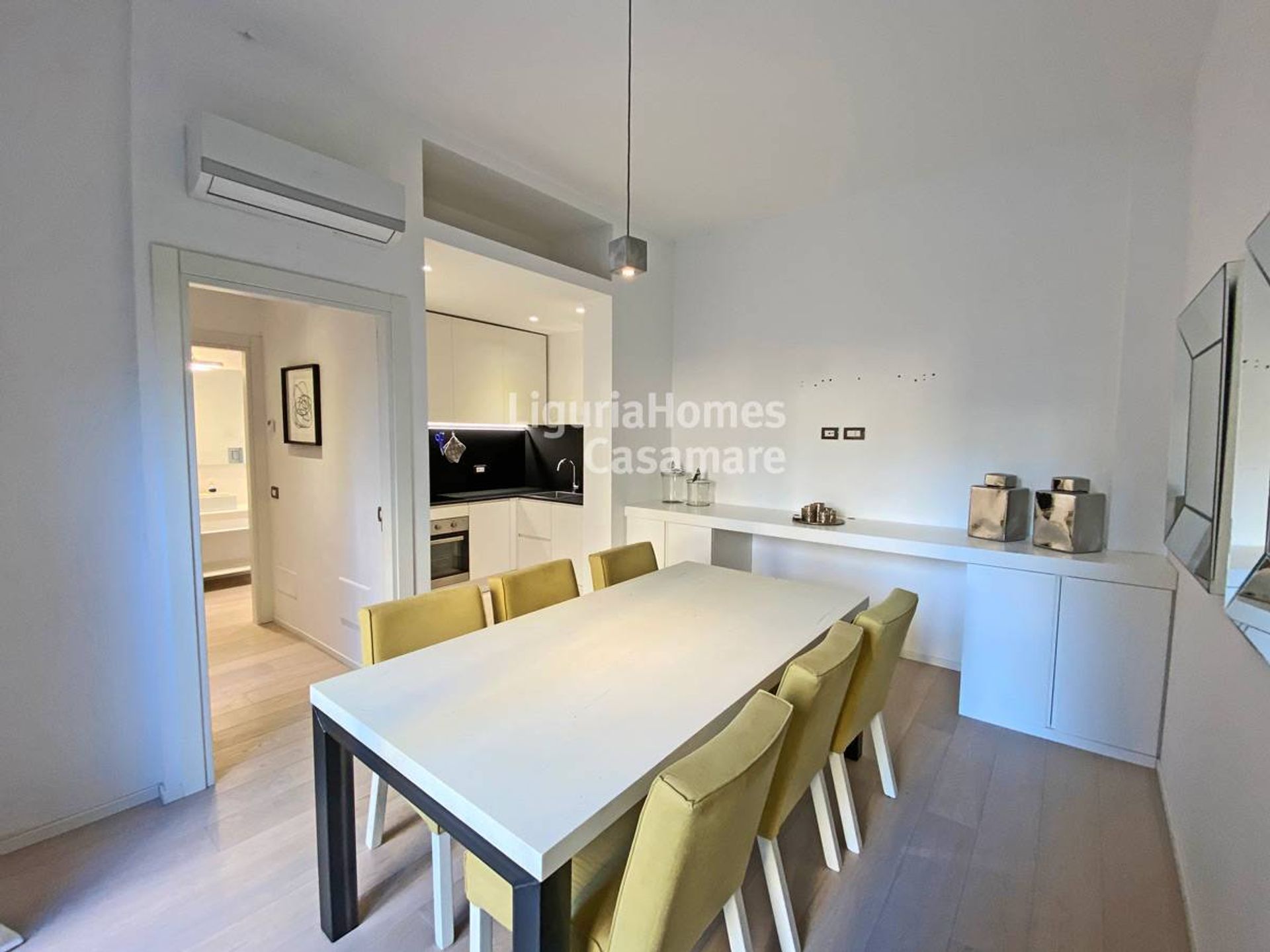 Condominio en Bordighera, Liguria 10931243